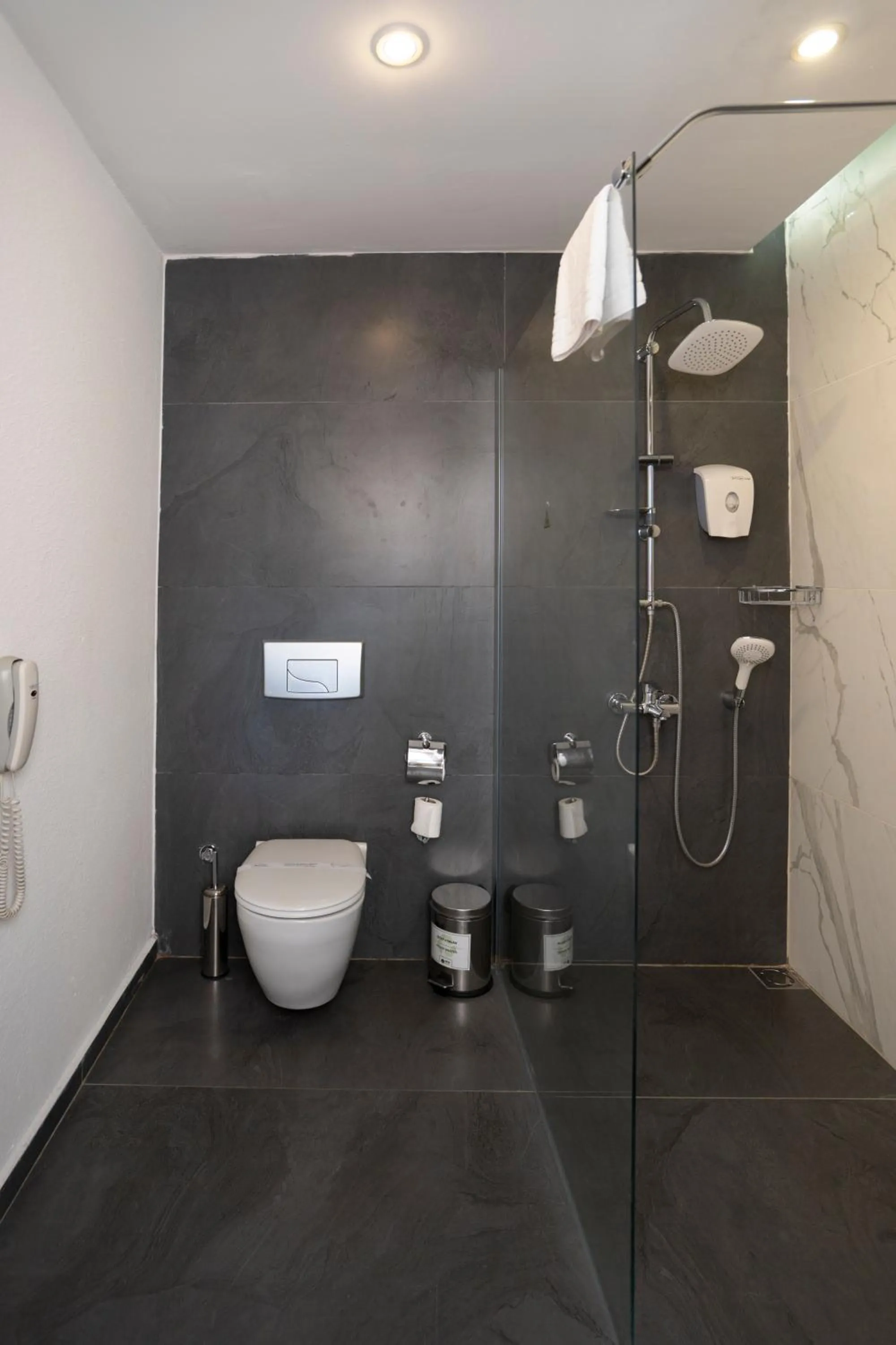 Shower in Flora Garden Beach Hotel - Adults Only 16 Plus - Couples Concept