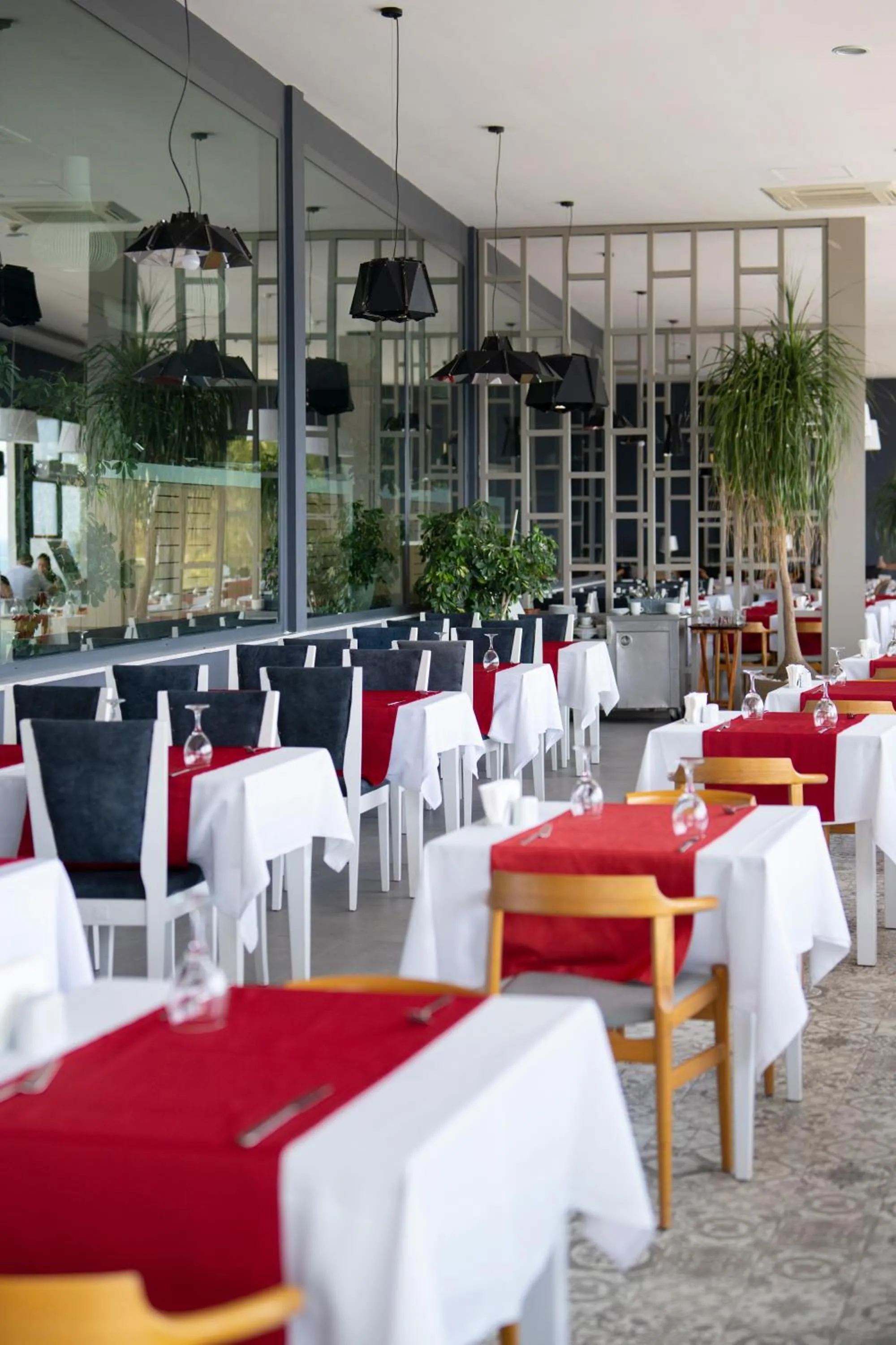 Restaurant/places to eat in Flora Garden Beach Hotel - Adults Only 16 Plus - Couples Concept