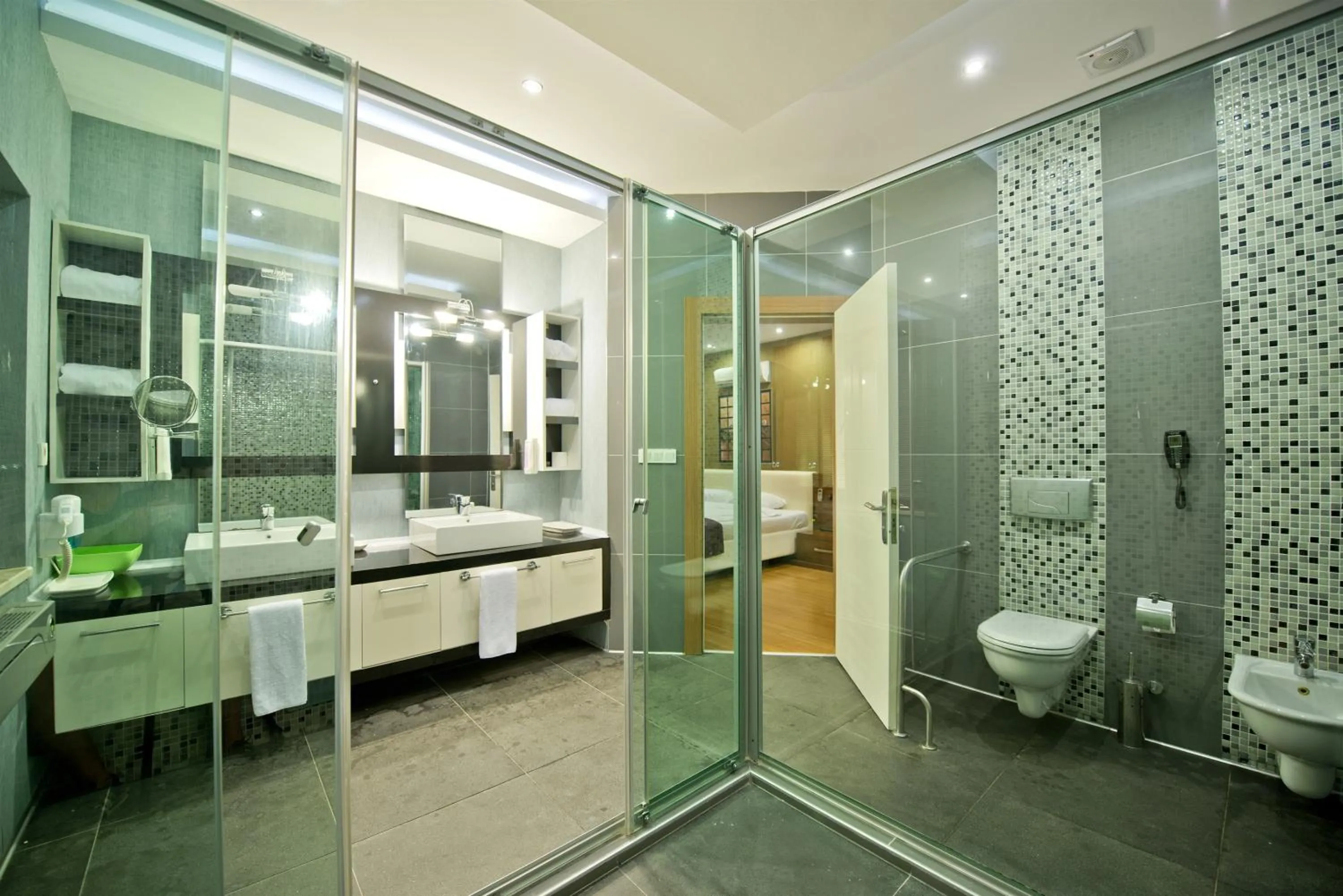 Shower in Flora Garden Beach Hotel - Adults Only 16 Plus - Couples Concept