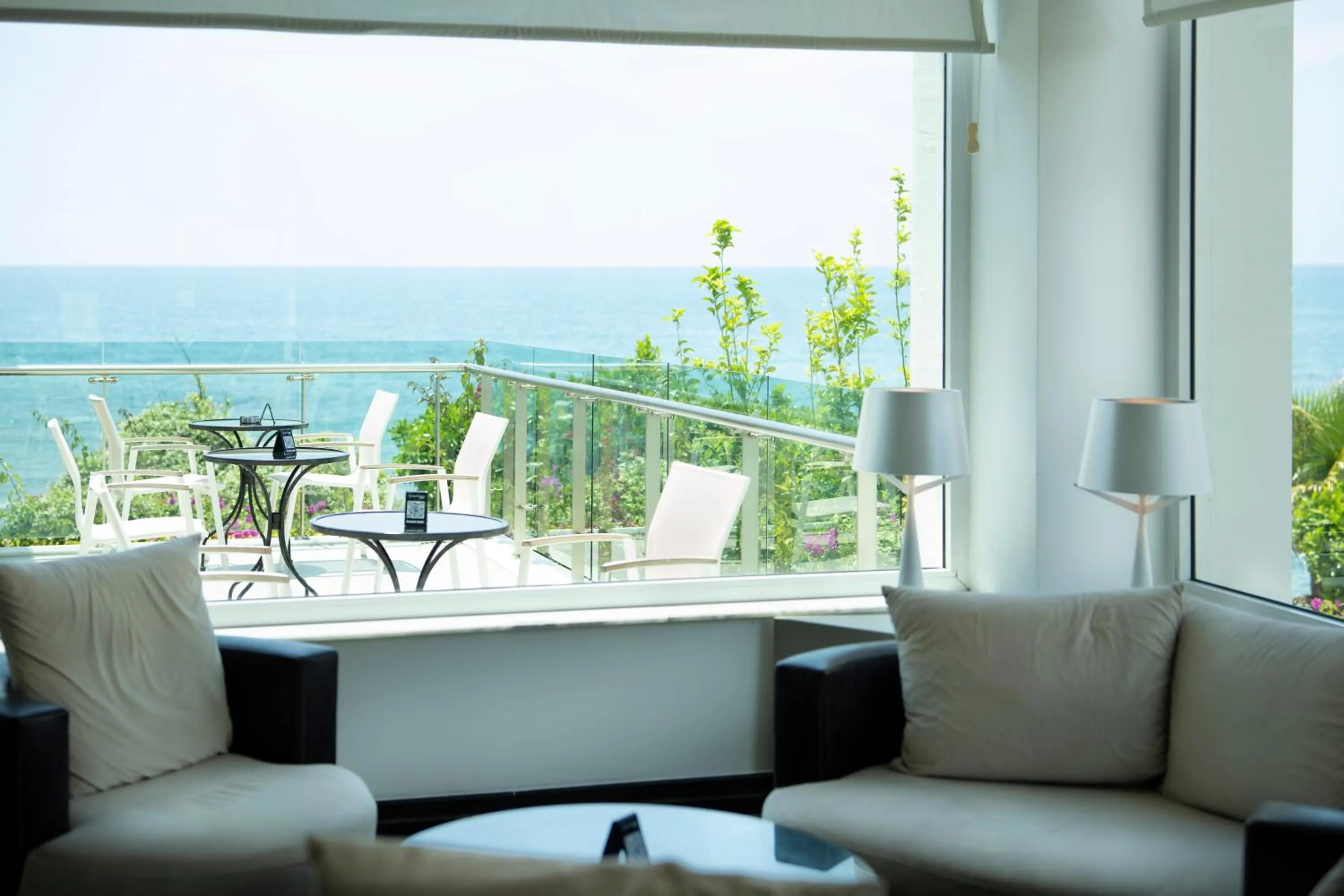 Day in Flora Garden Beach Hotel - Adults Only 16 Plus - Couples Concept