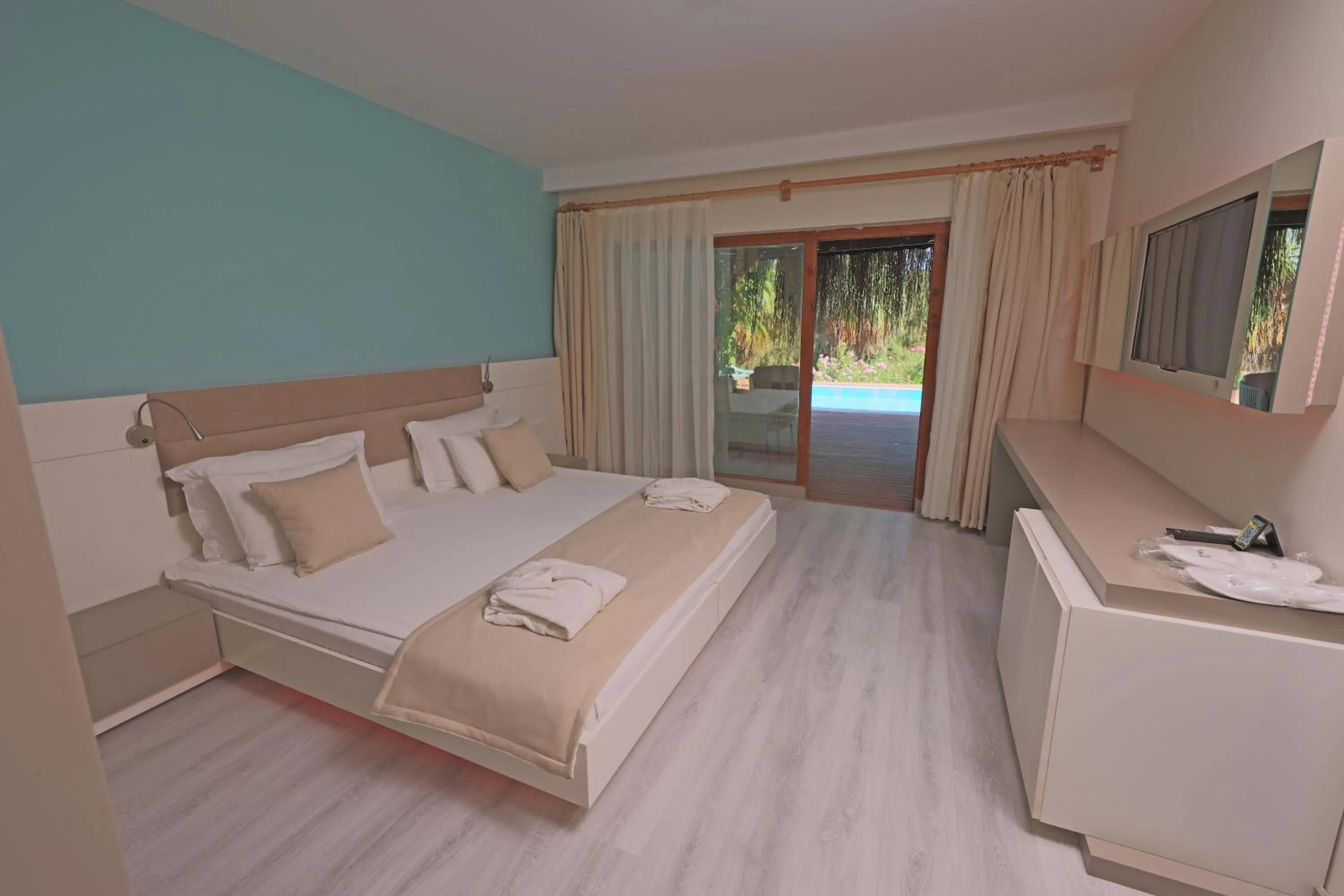 Bed in Flora Garden Beach Hotel - Adults Only 16 Plus - Couples Concept