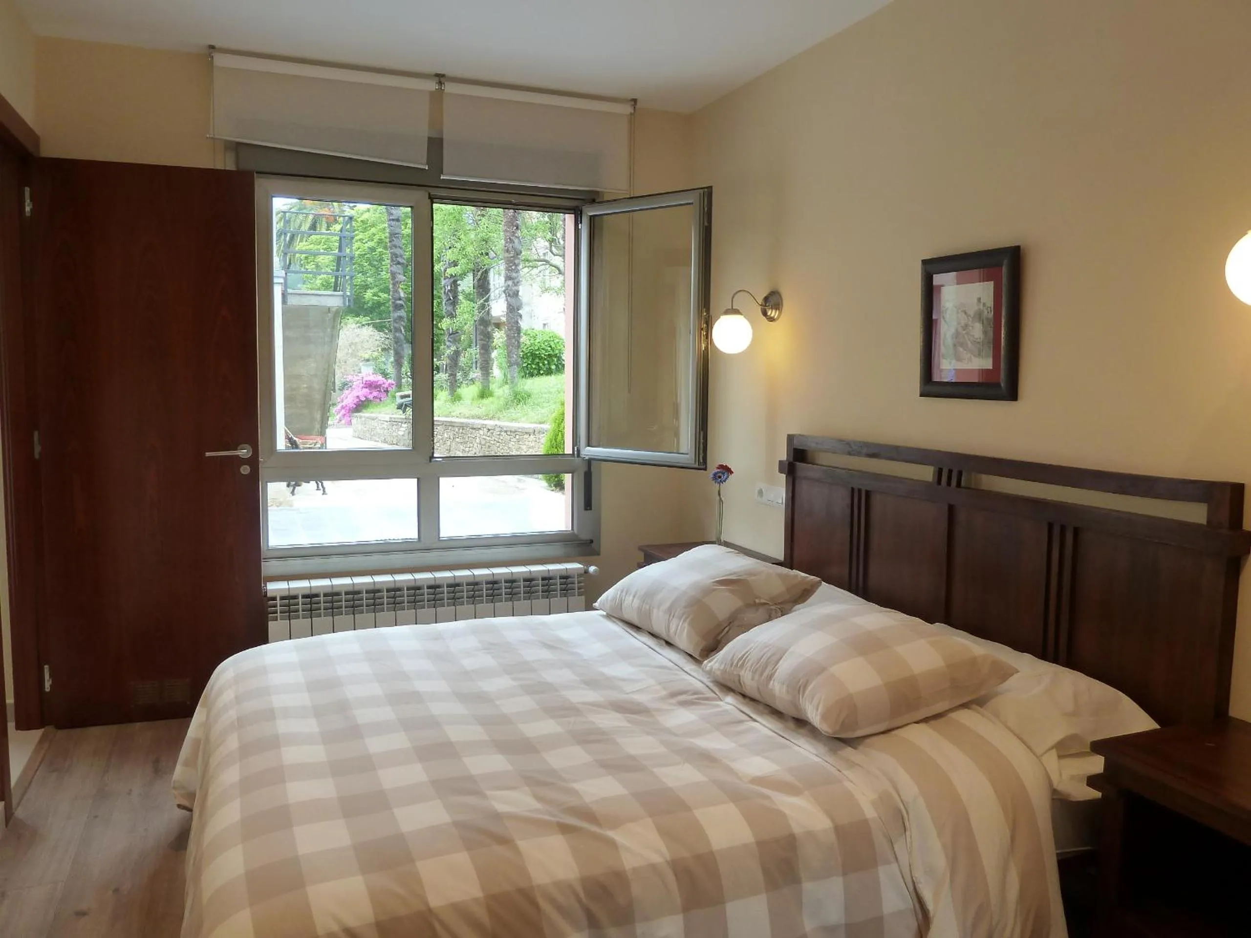 Apartamentos Arcos del Esva