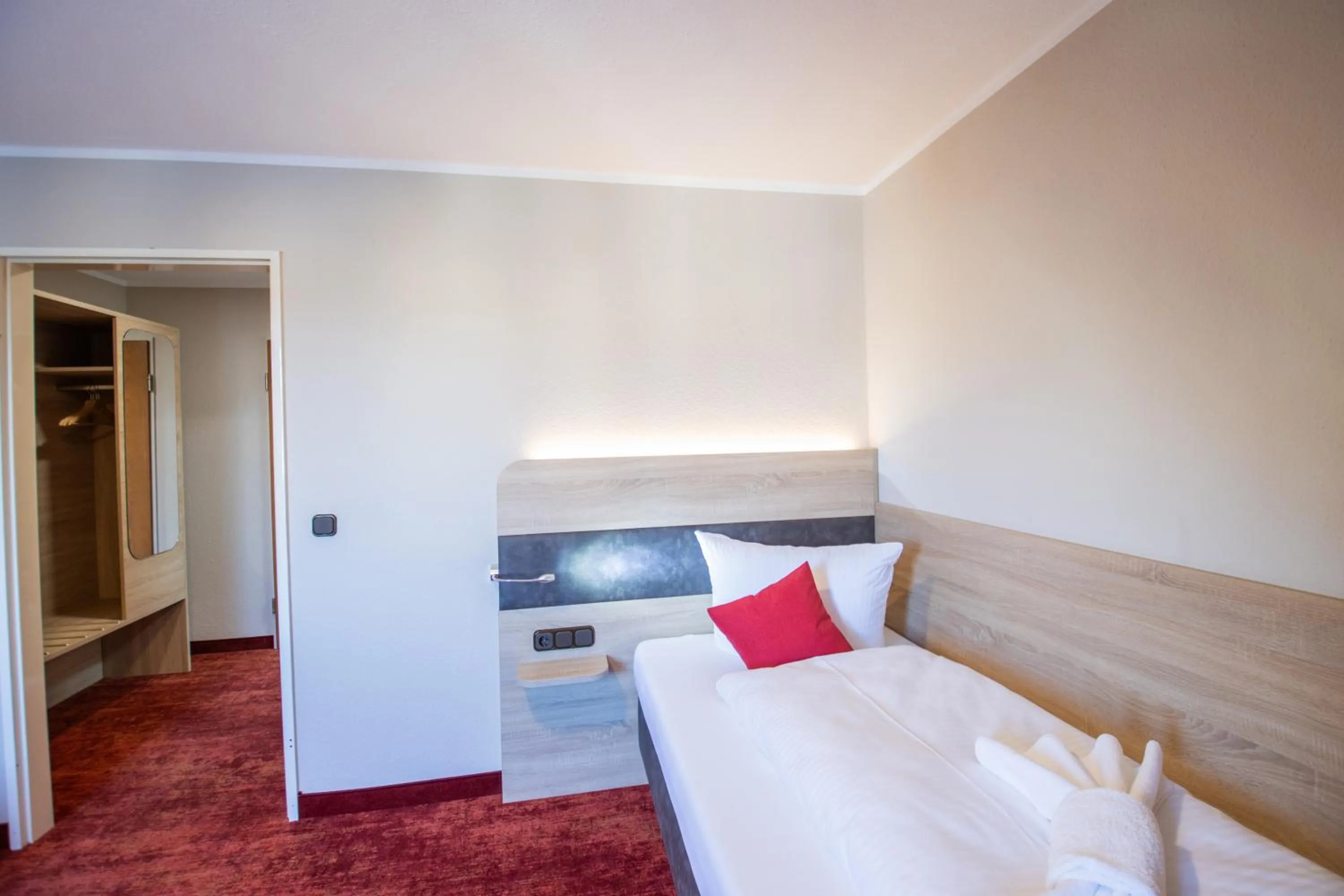 Photo of the whole room, Bed in Hotel Lengenfelder Hof