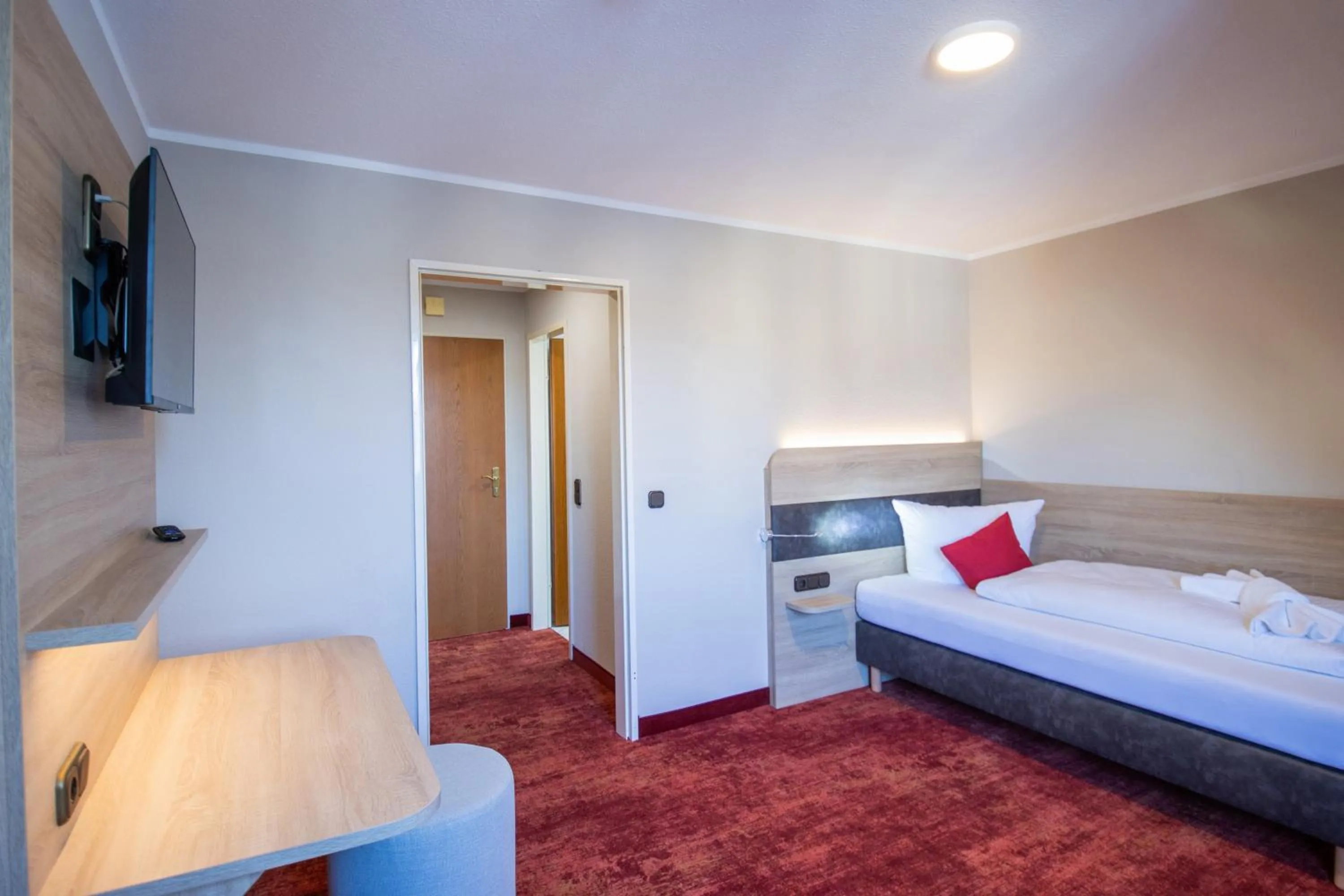 Photo of the whole room, Bed in Hotel Lengenfelder Hof