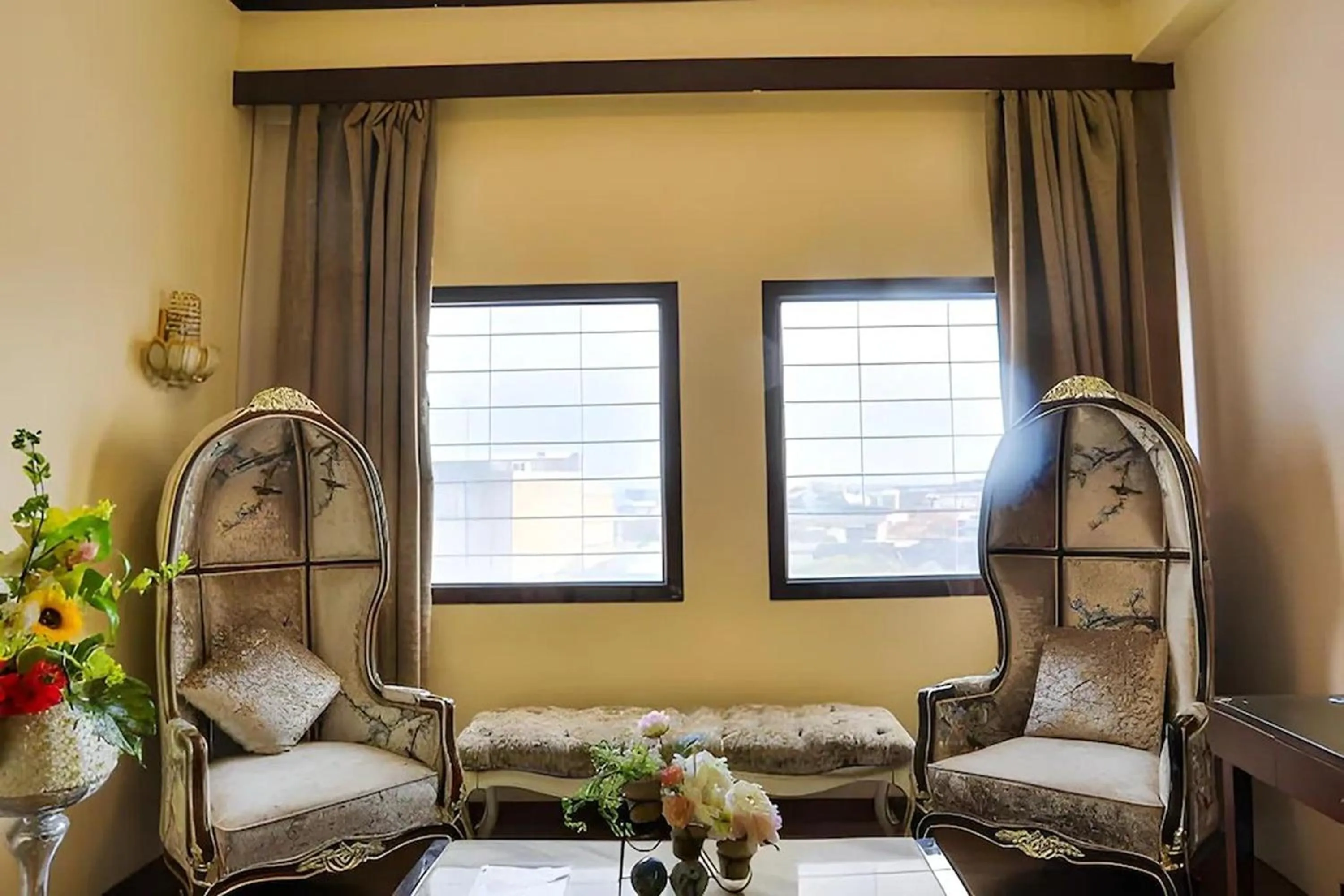 Seating area in Hotel Essencia