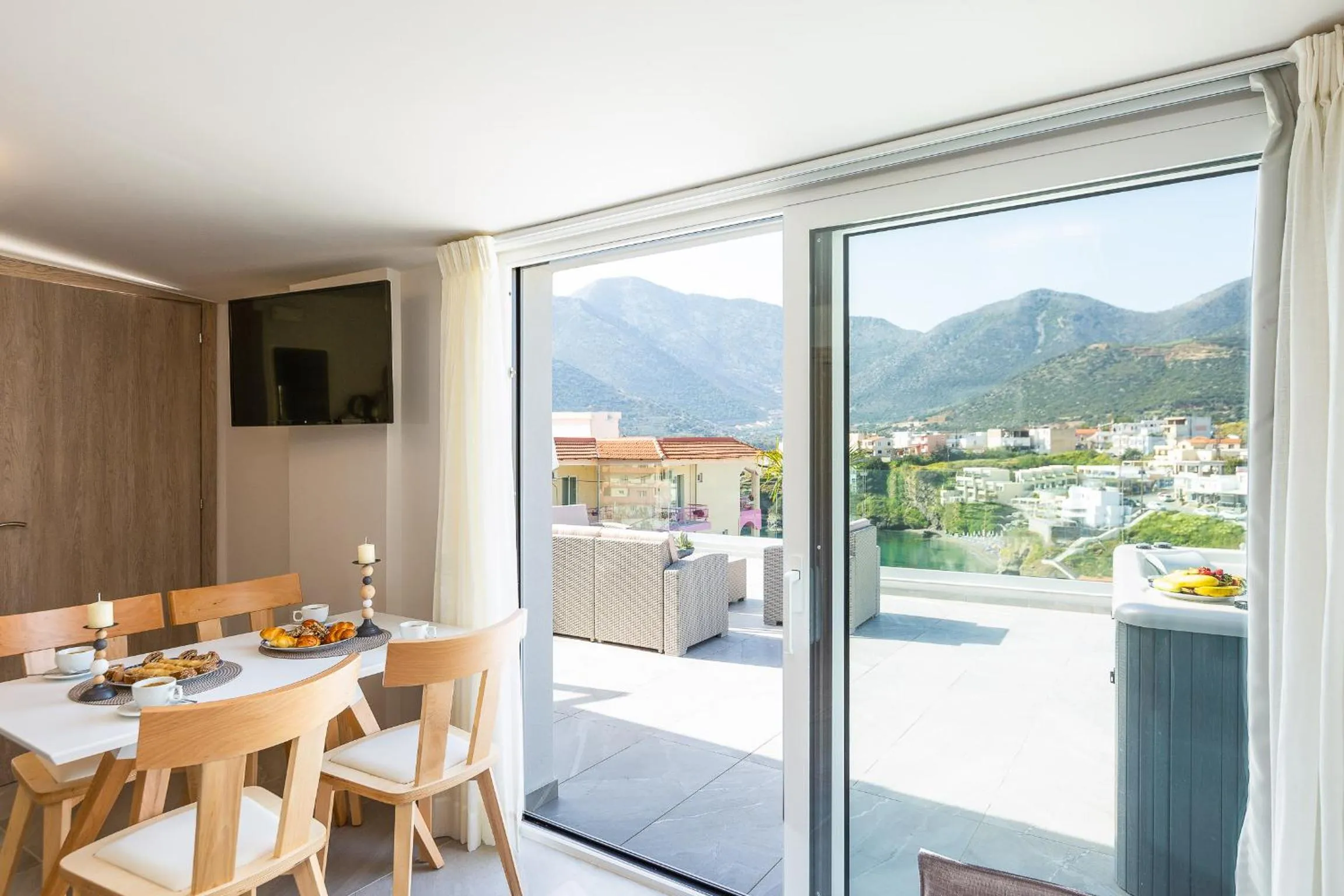 Balcony/Terrace in Akrogiali Apartments