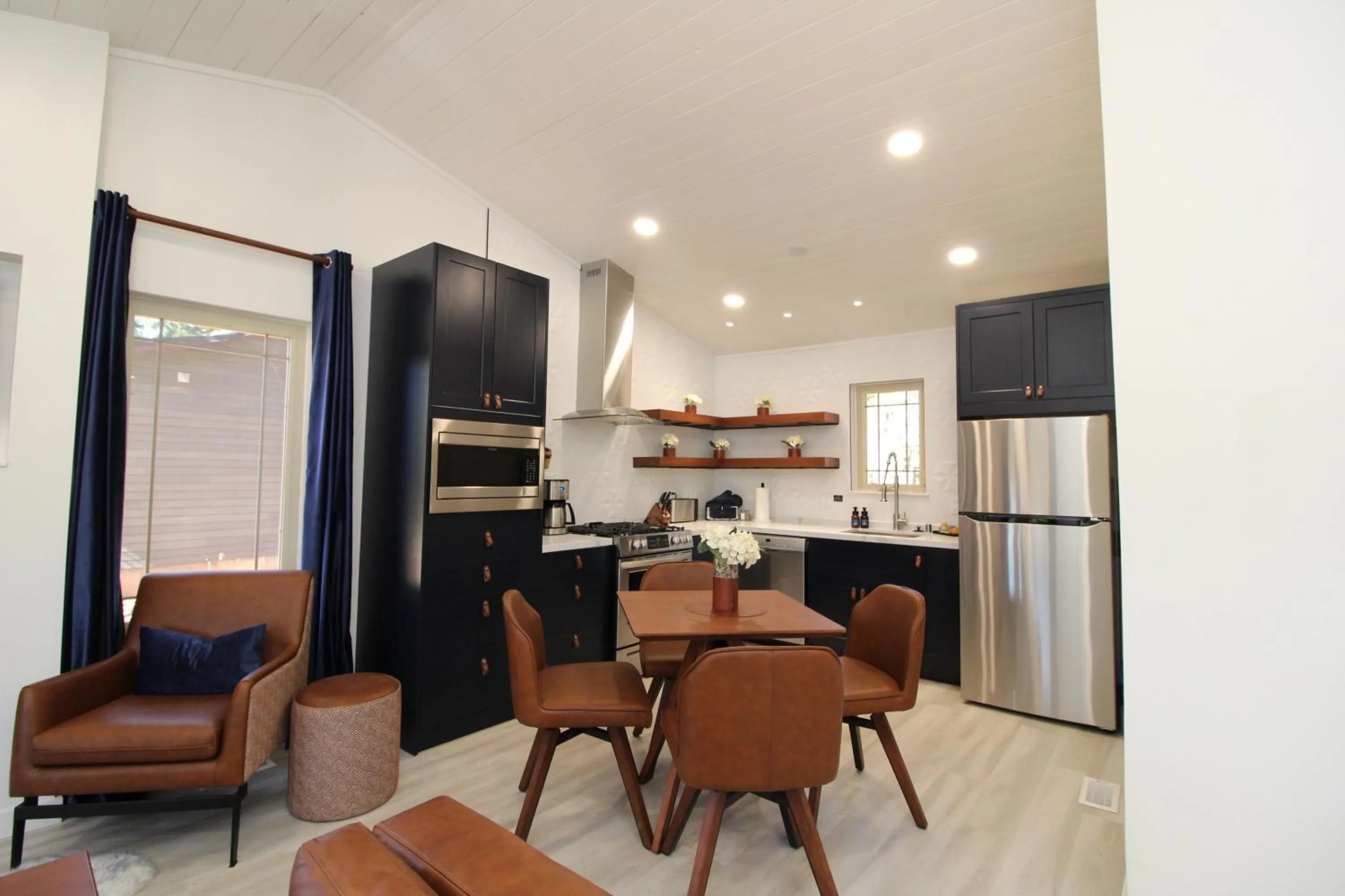 Kitchen or kitchenette in The Retreat at Angel Fire