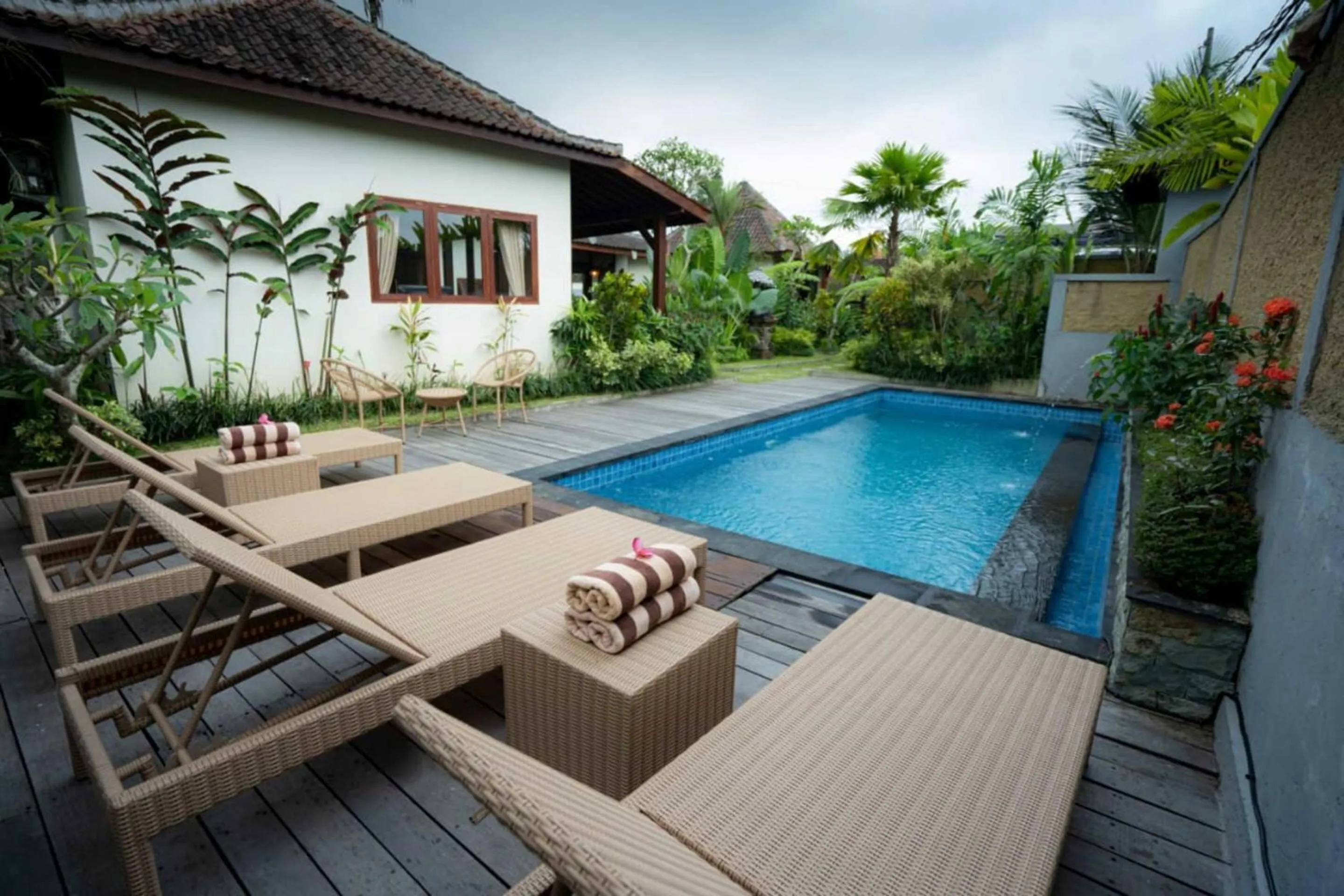 Swimming pool in Belvilla Chaitanya Niketan