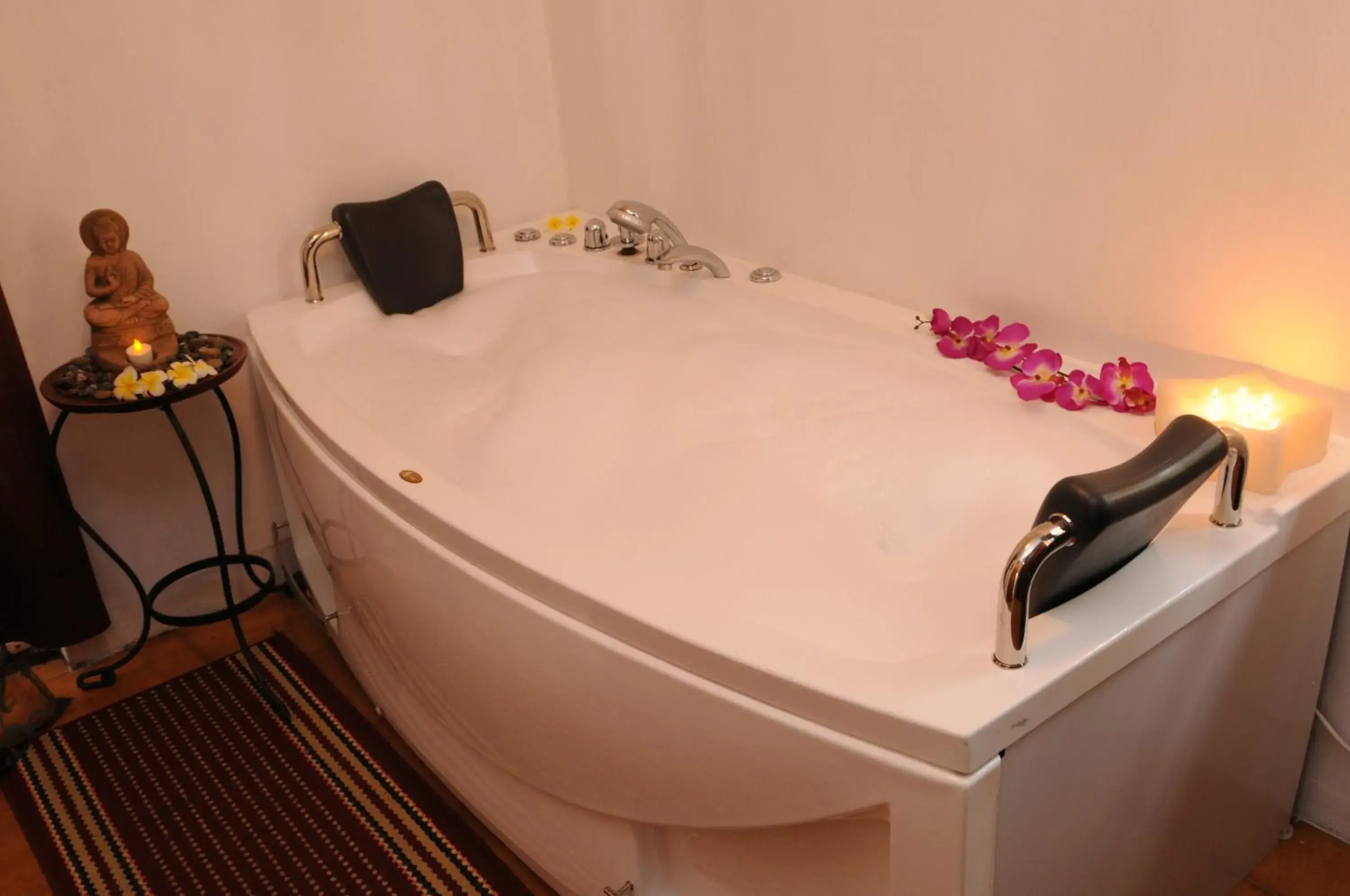 Spa and wellness centre/facilities in Residence Villas Mont Choisy Spa and wellness centre/facilities in Residence Villas Mont Choisy