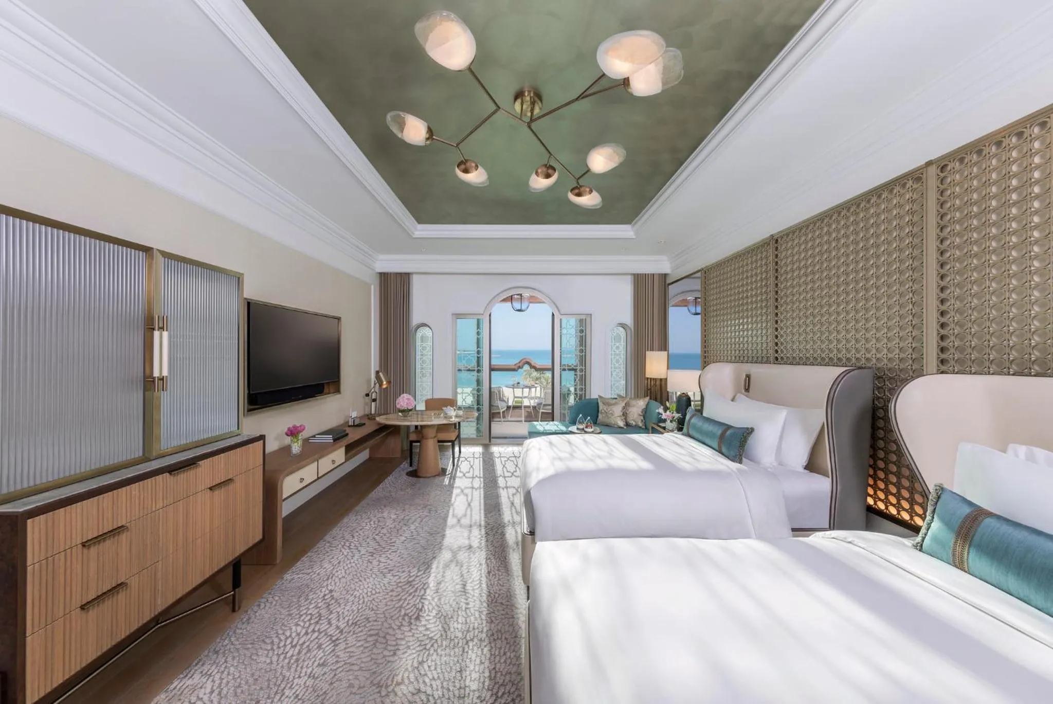 Photo of the whole room, Bed in Emirates Palace Mandarin Oriental, Abu Dhabi