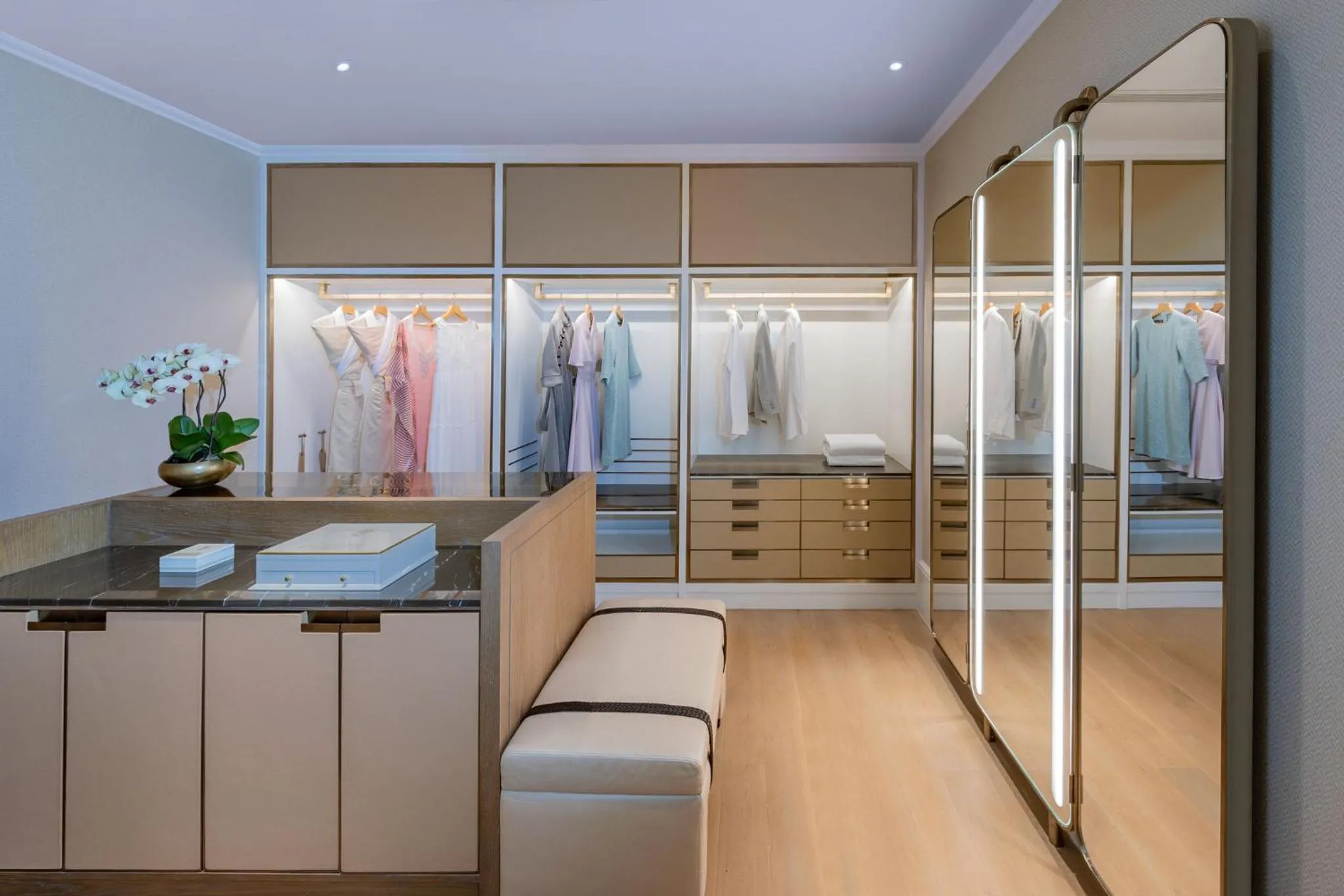 Living room in Emirates Palace Mandarin Oriental, Abu Dhabi