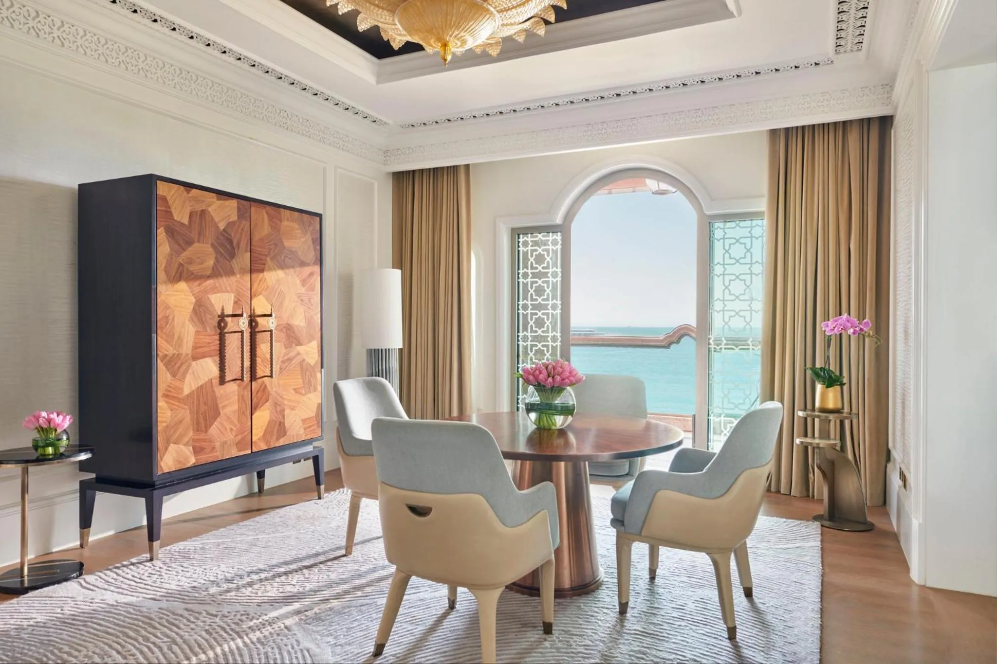 Bedroom in Emirates Palace Mandarin Oriental, Abu Dhabi