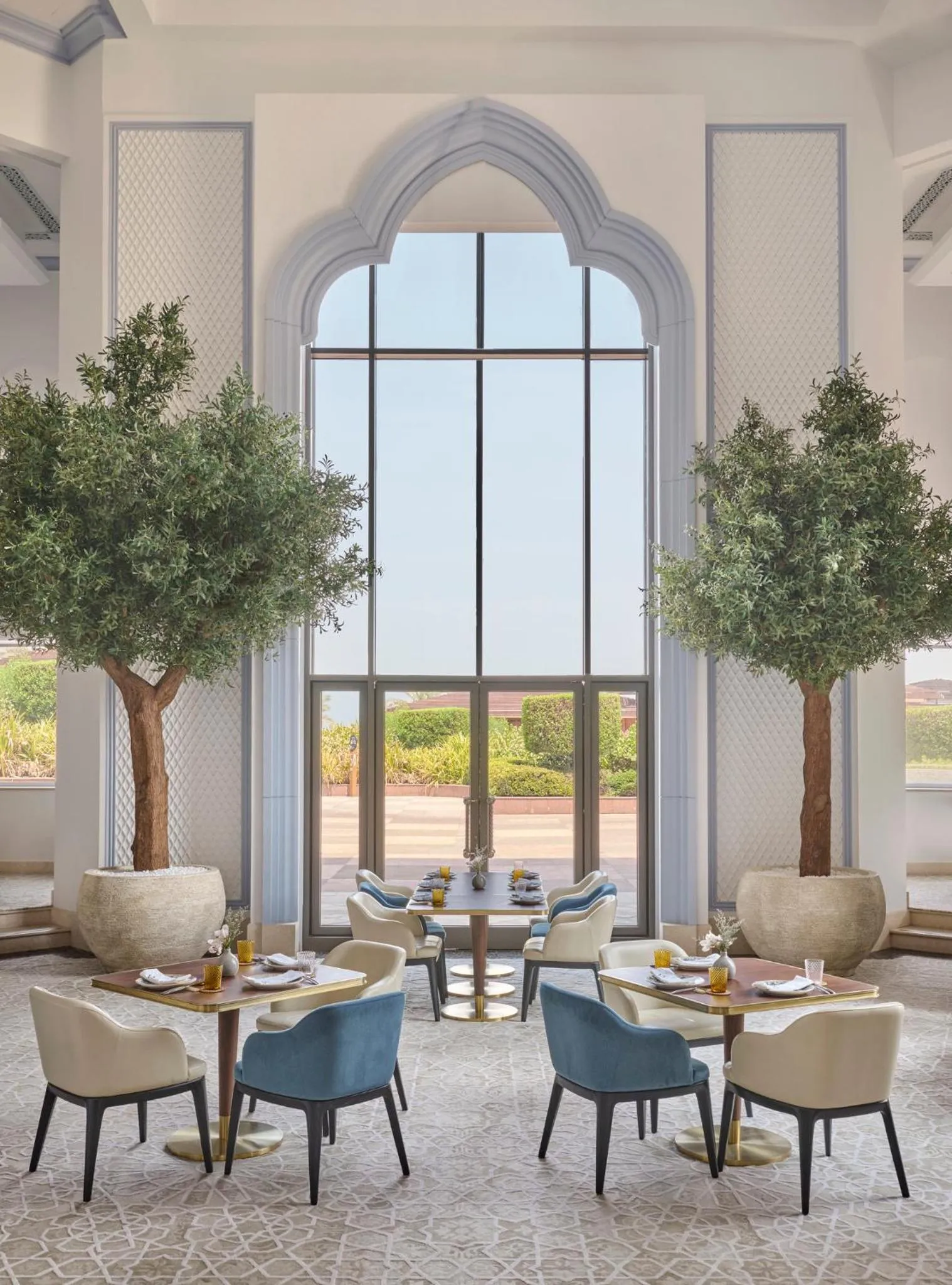 Restaurant/places to eat in Emirates Palace Mandarin Oriental, Abu Dhabi