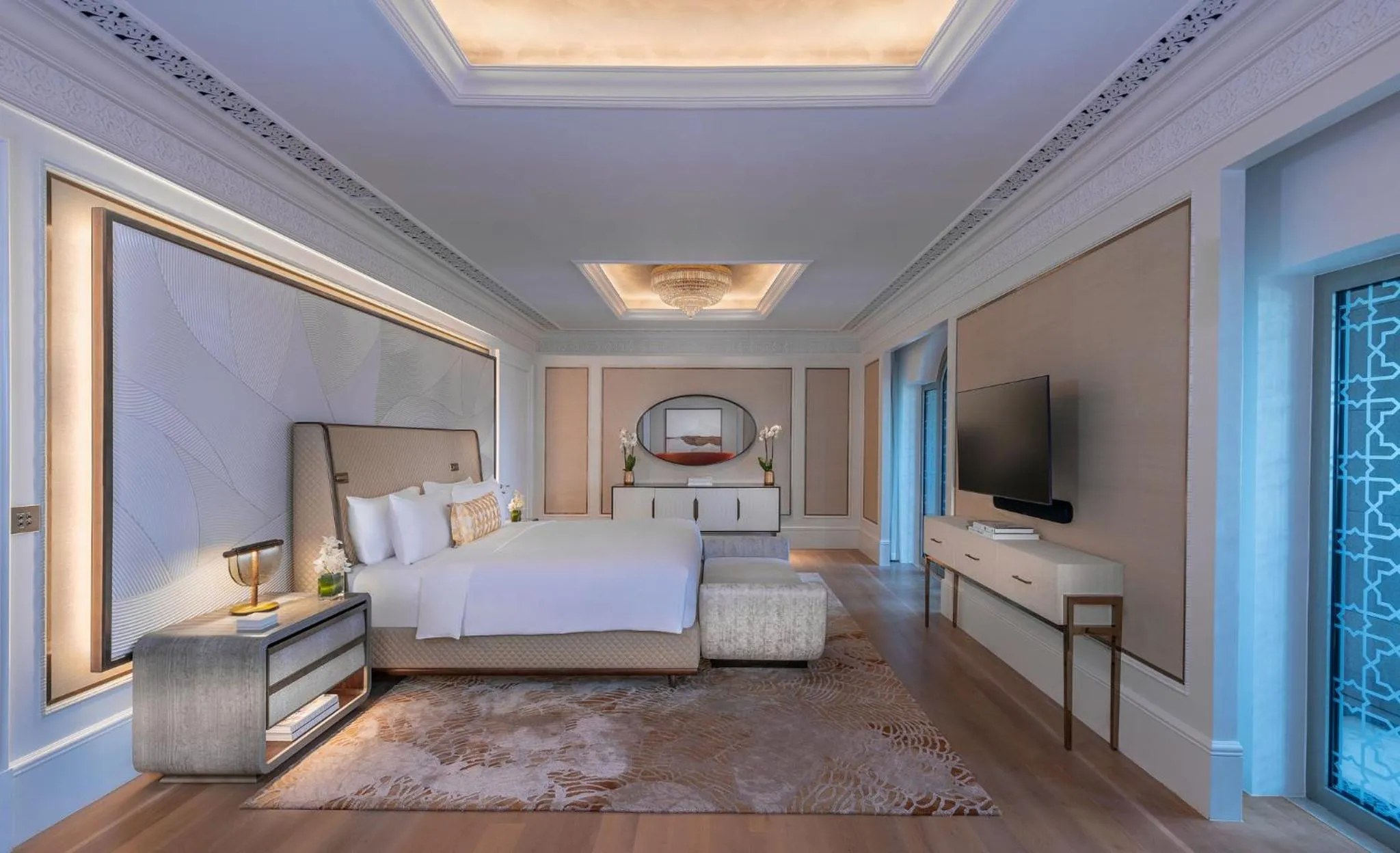 Photo of the whole room, Bed in Emirates Palace Mandarin Oriental, Abu Dhabi