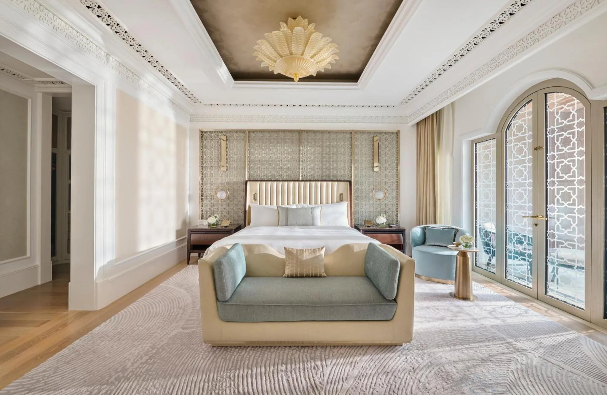 Bedroom, Bed in Emirates Palace Mandarin Oriental, Abu Dhabi