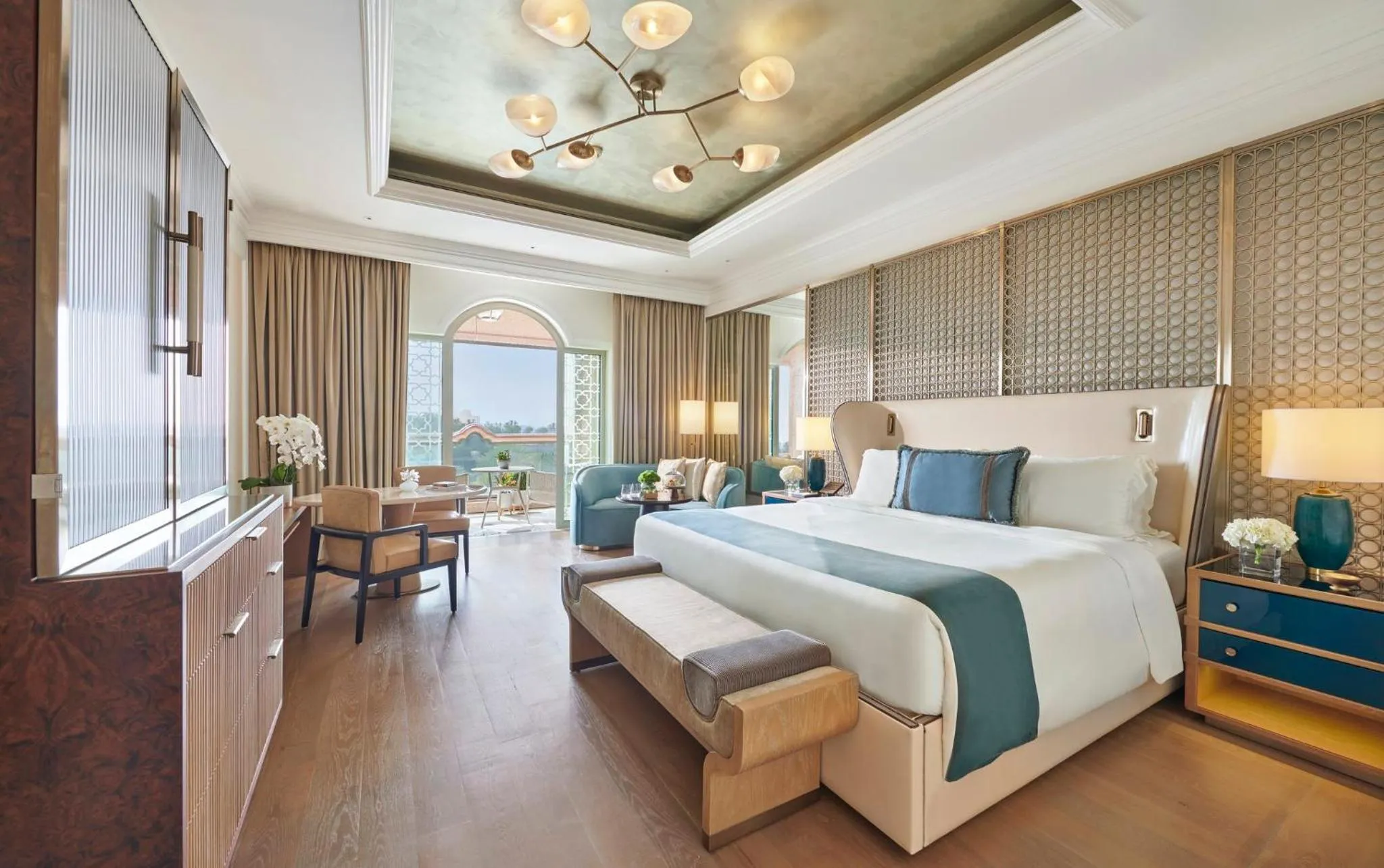 Photo of the whole room, Bed in Emirates Palace Mandarin Oriental, Abu Dhabi