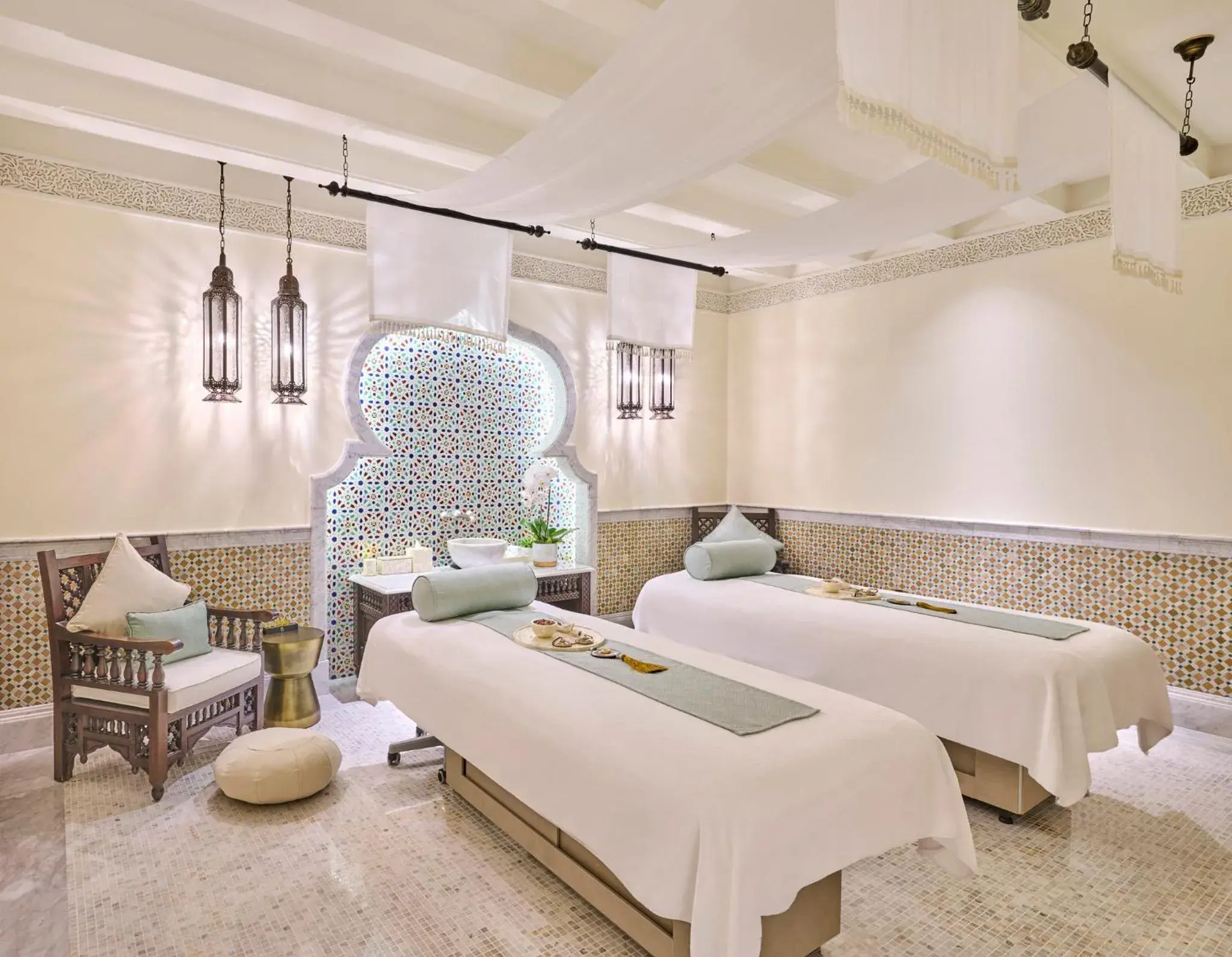 Spa and wellness centre/facilities, Bed in Emirates Palace Mandarin Oriental, Abu Dhabi Spa and wellness centre/facilities, Bed in Emirates Palace Mandarin Oriental, Abu Dhabi