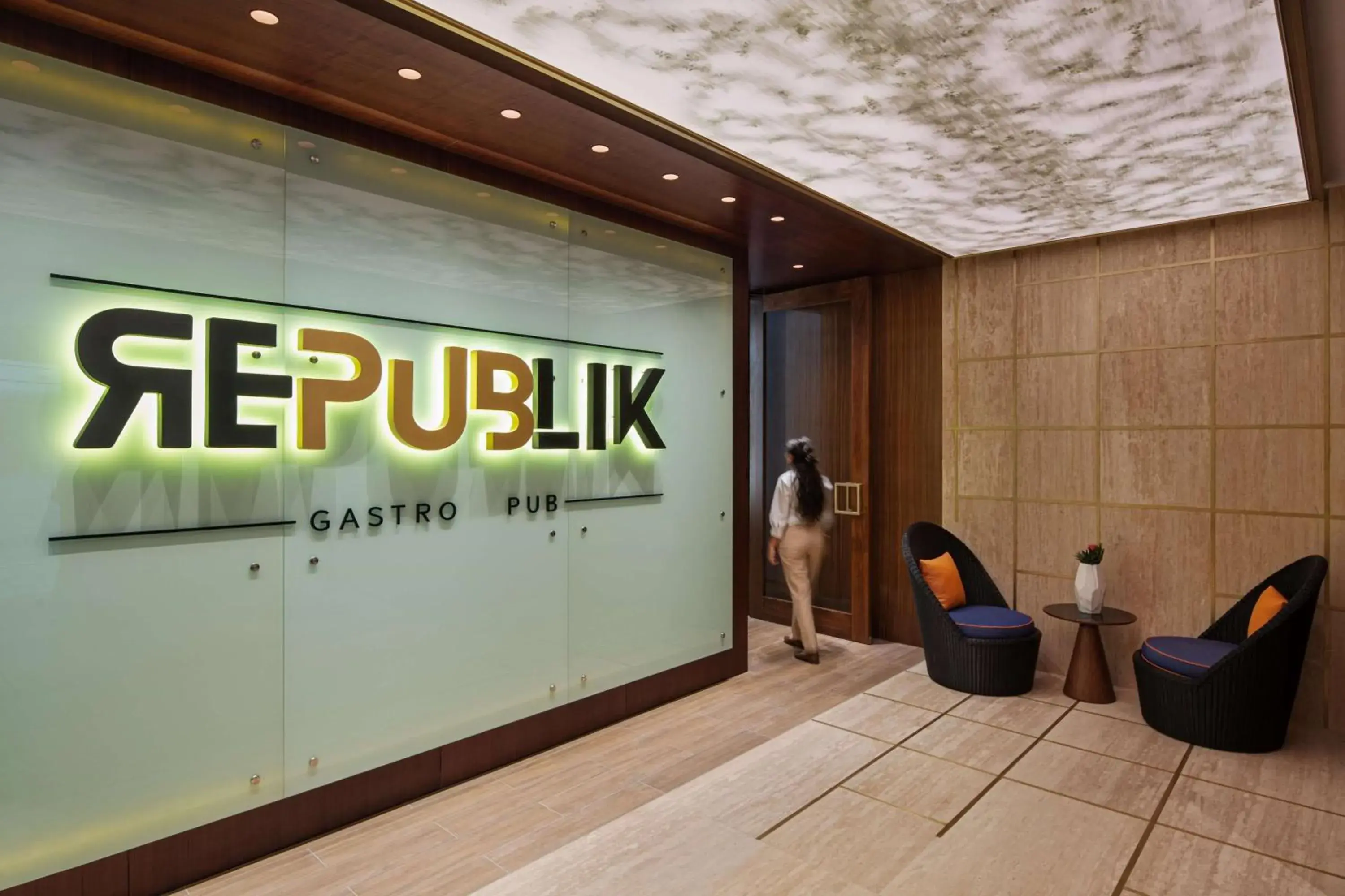 Restaurant/places to eat in JA Palm Tree Court, Dubai Restaurant/places to eat in JA Palm Tree Court, Dubai