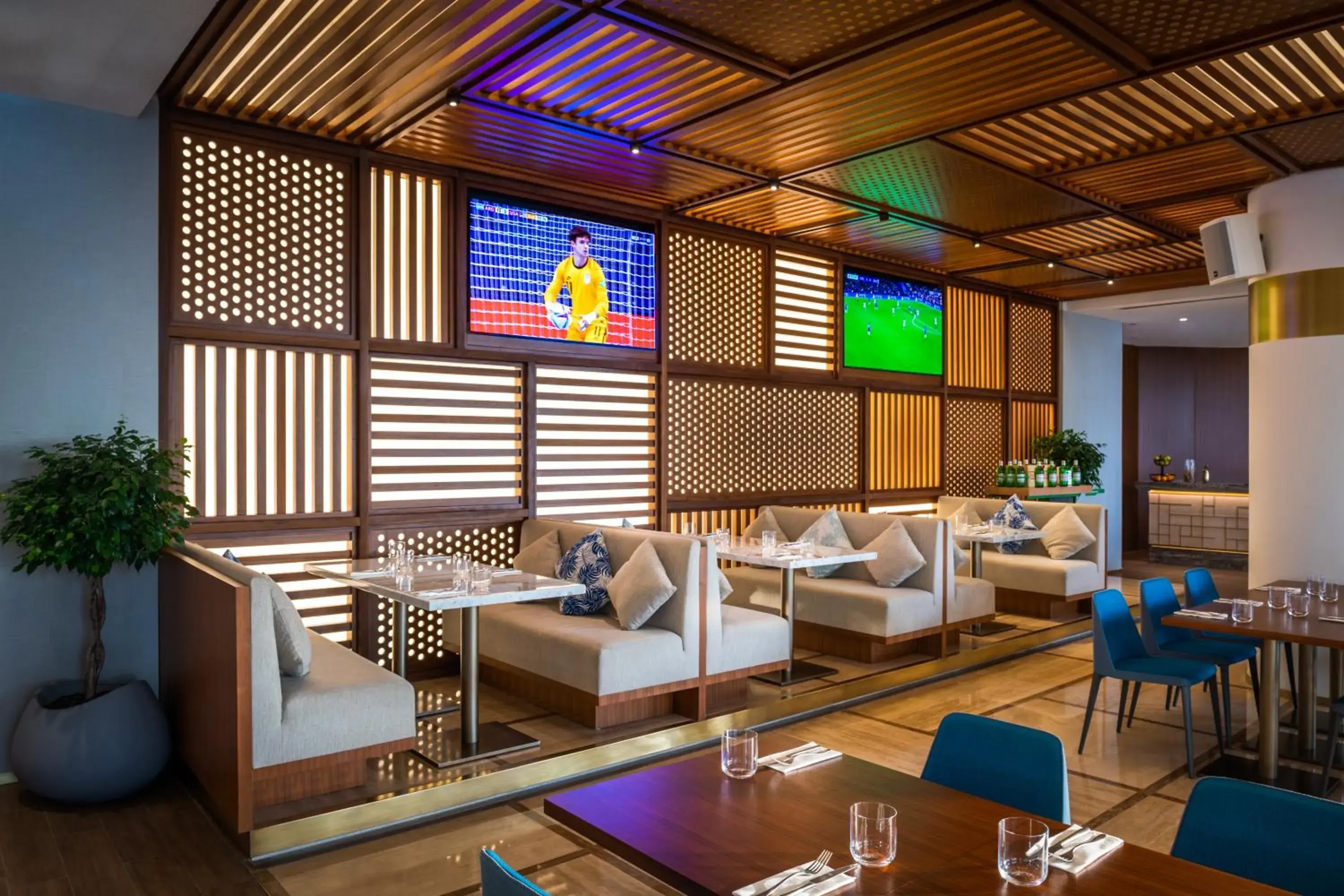 Restaurant/places to eat in JA Palm Tree Court, Dubai Restaurant/places to eat in JA Palm Tree Court, Dubai