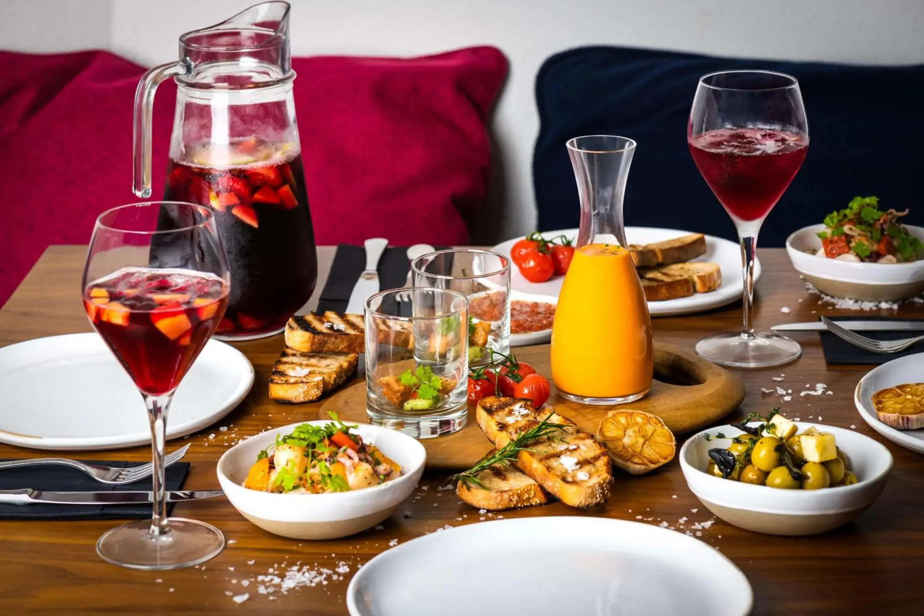 Restaurant/places to eat in JA Palm Tree Court, Dubai Restaurant/places to eat in JA Palm Tree Court, Dubai