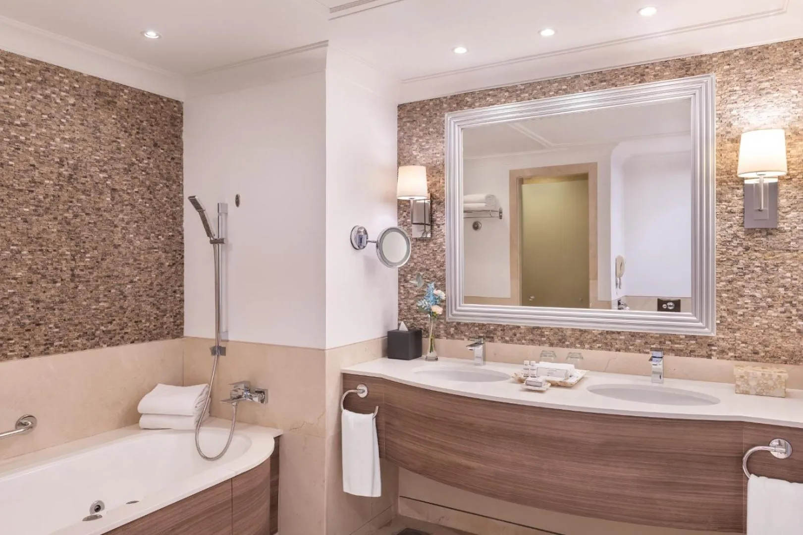 Bathroom in JA Palm Tree Court, Dubai