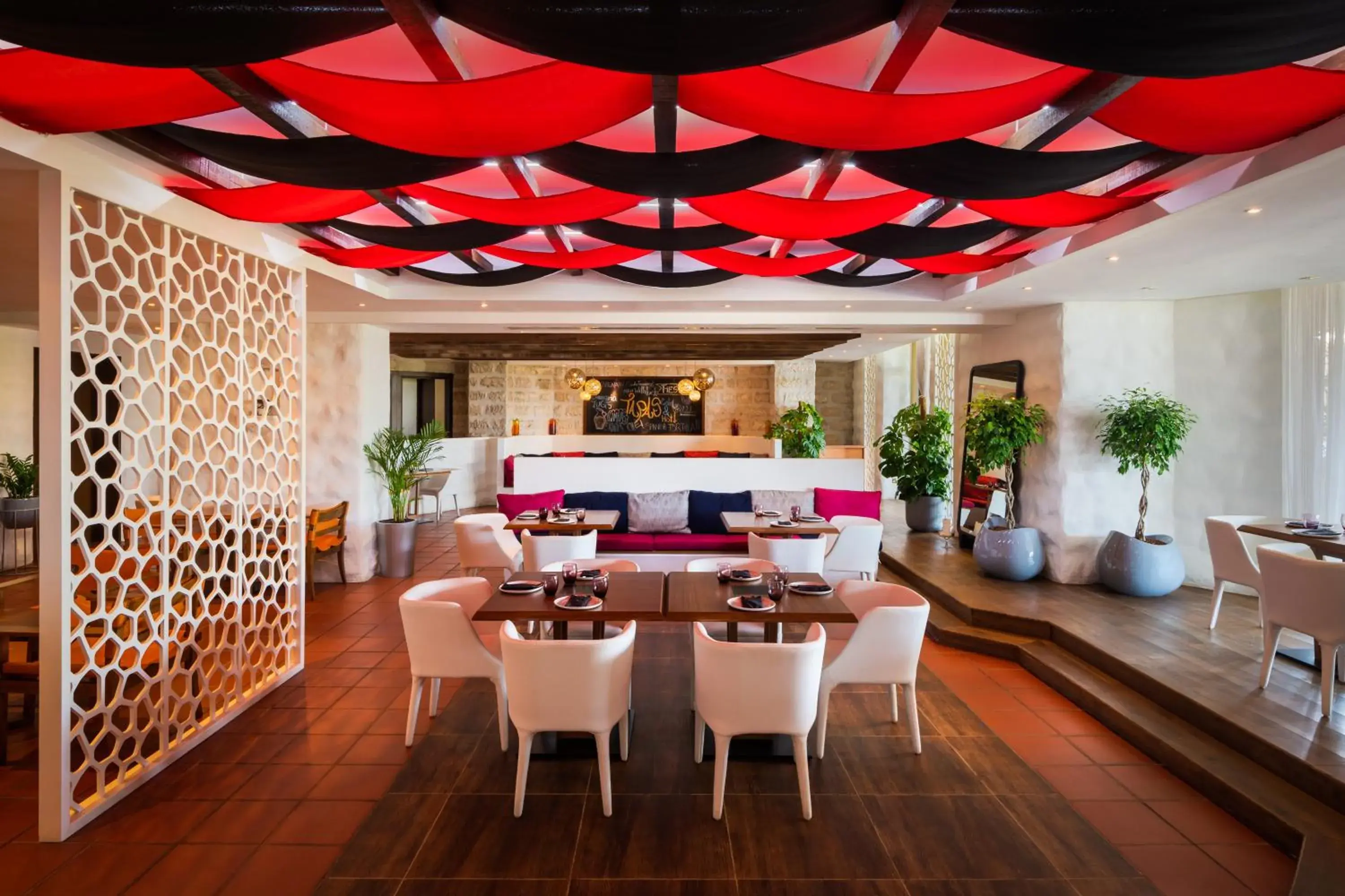 Restaurant/places to eat in JA Palm Tree Court, Dubai Restaurant/places to eat in JA Palm Tree Court, Dubai