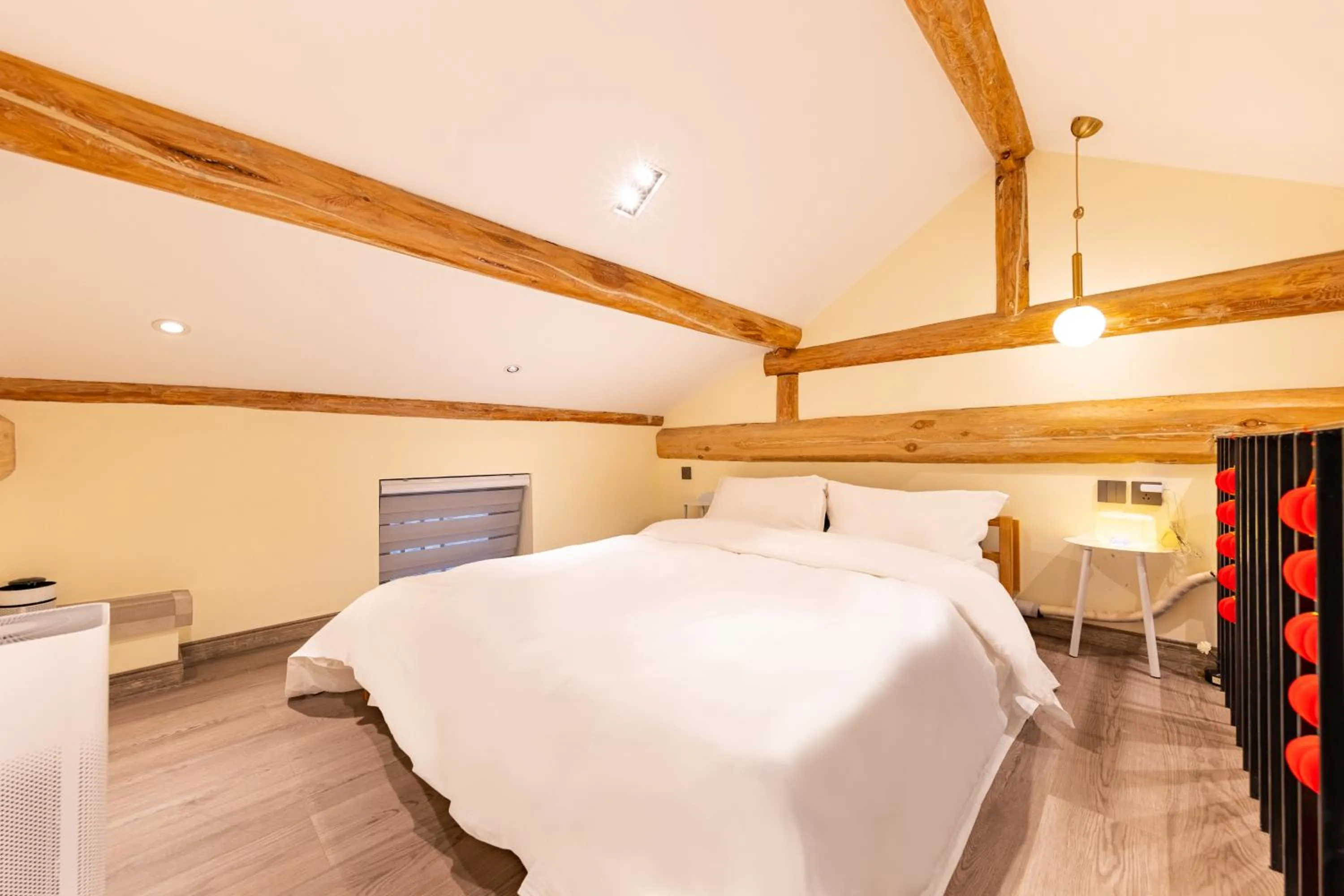 Bed in Templeside Beijing