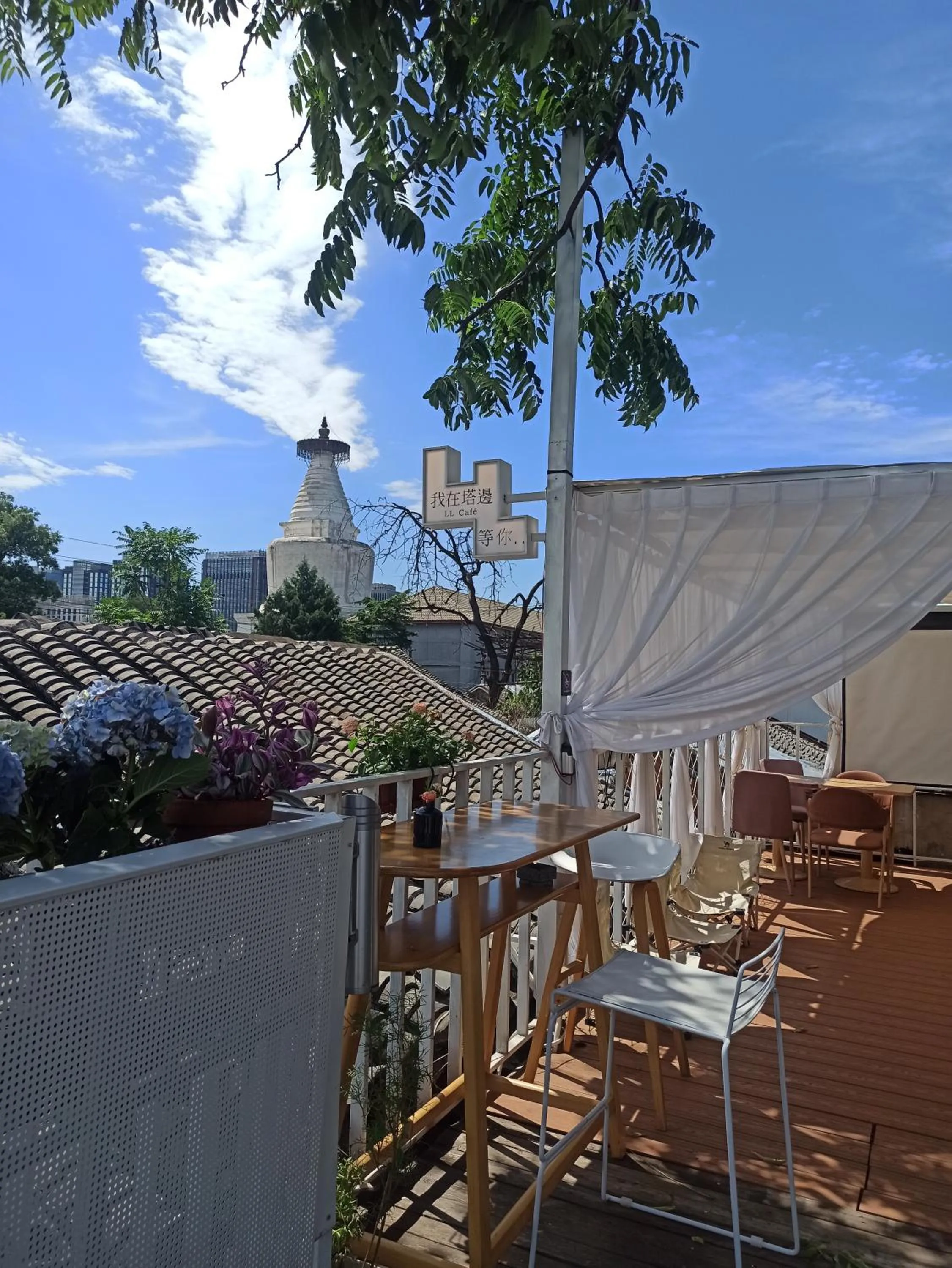 Balcony/Terrace in Templeside Beijing