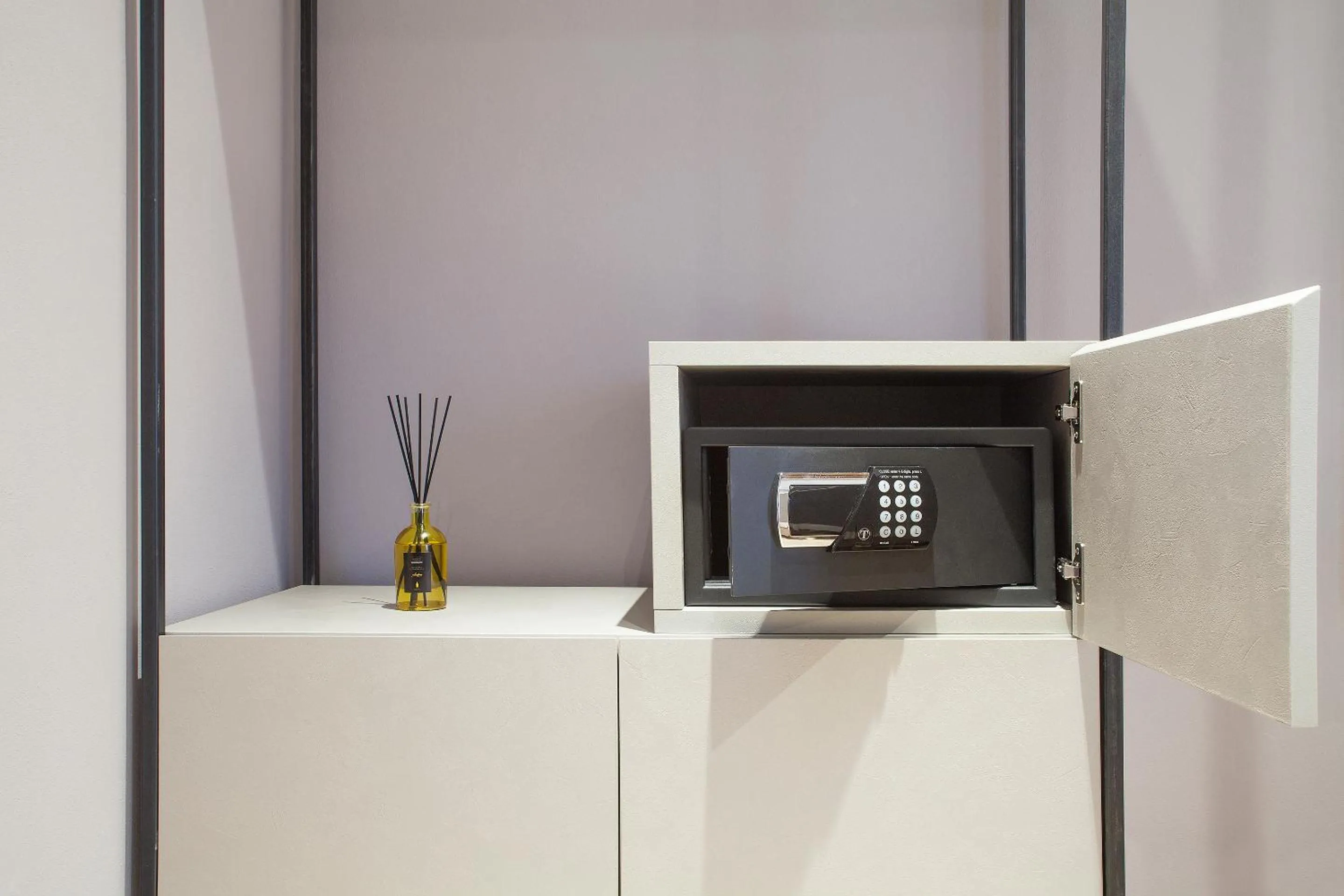 Decorative detail in San Sebastiano Suite & Luxury Apartments