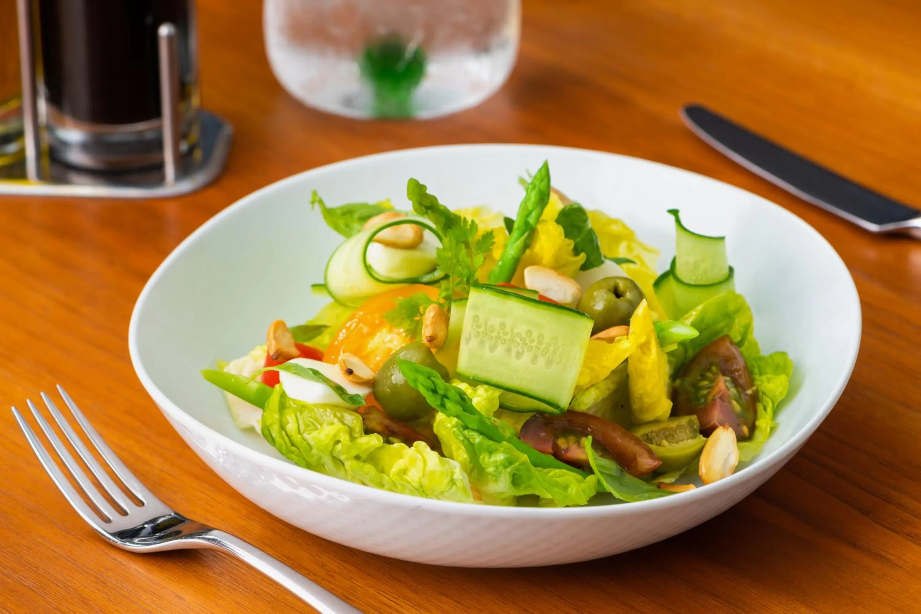 Restaurant/places to eat in JA Beach Hotel, Dubai