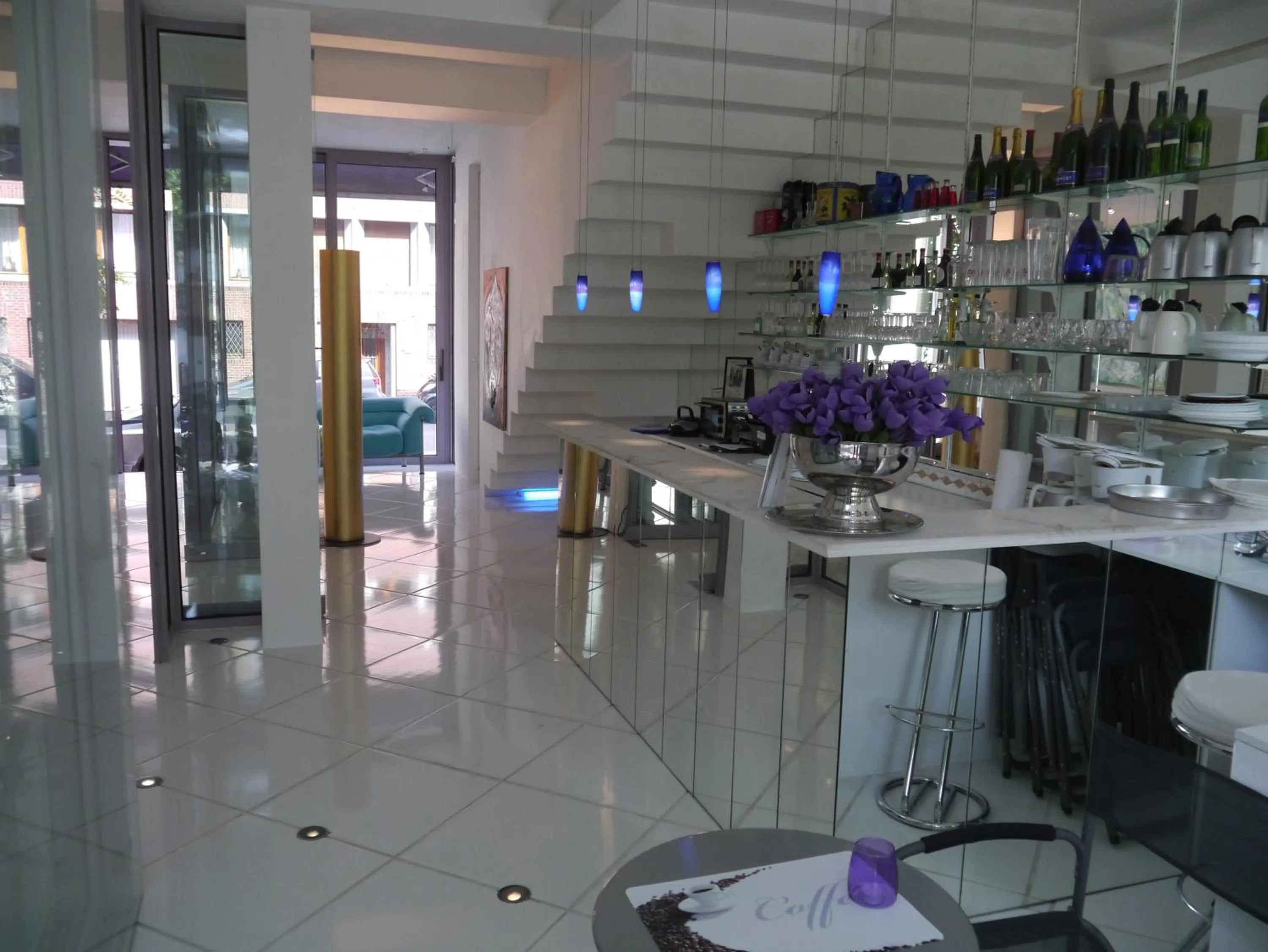 Day in Pallazzo Alfonso