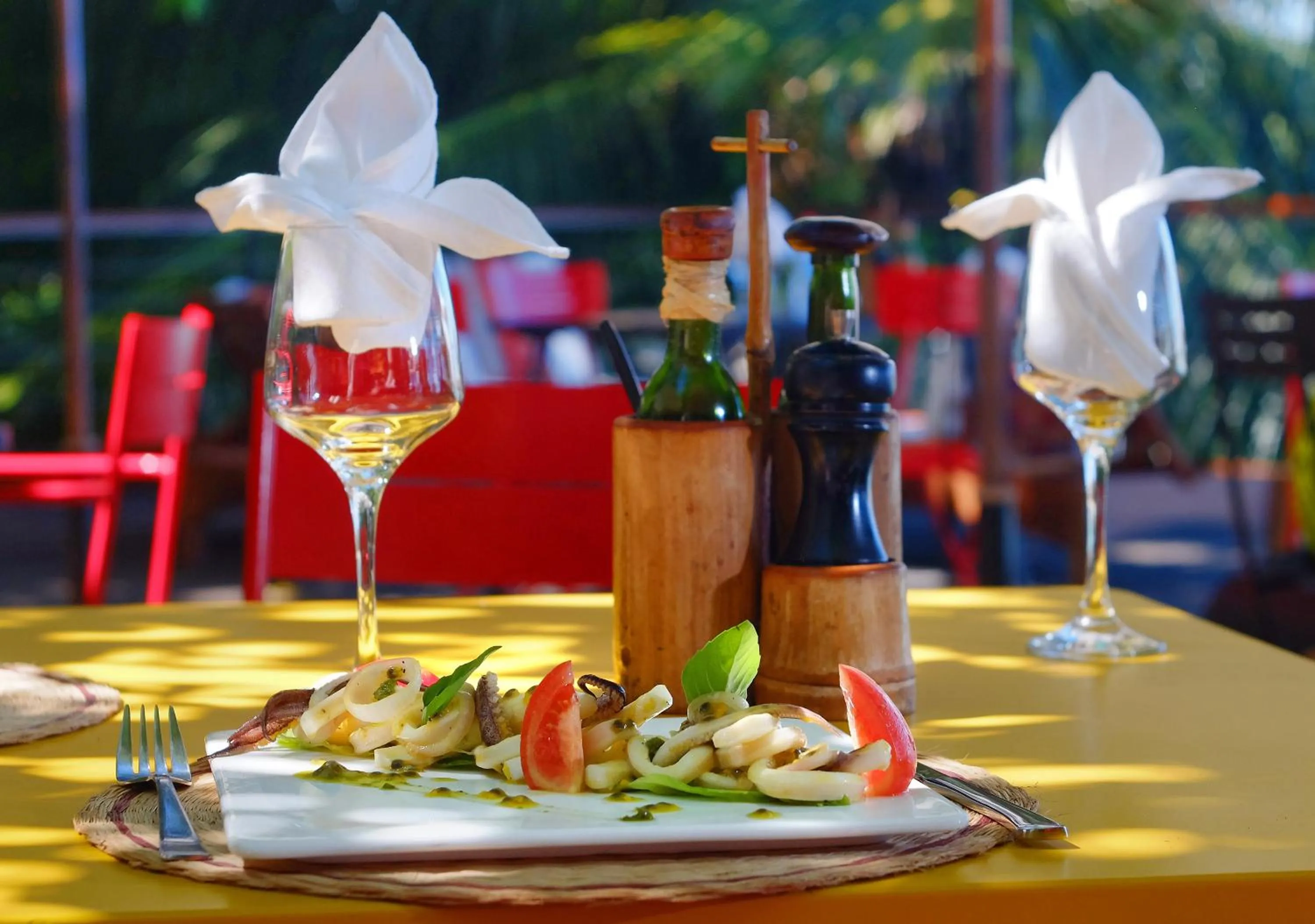 Food close-up in L'heure Bleue