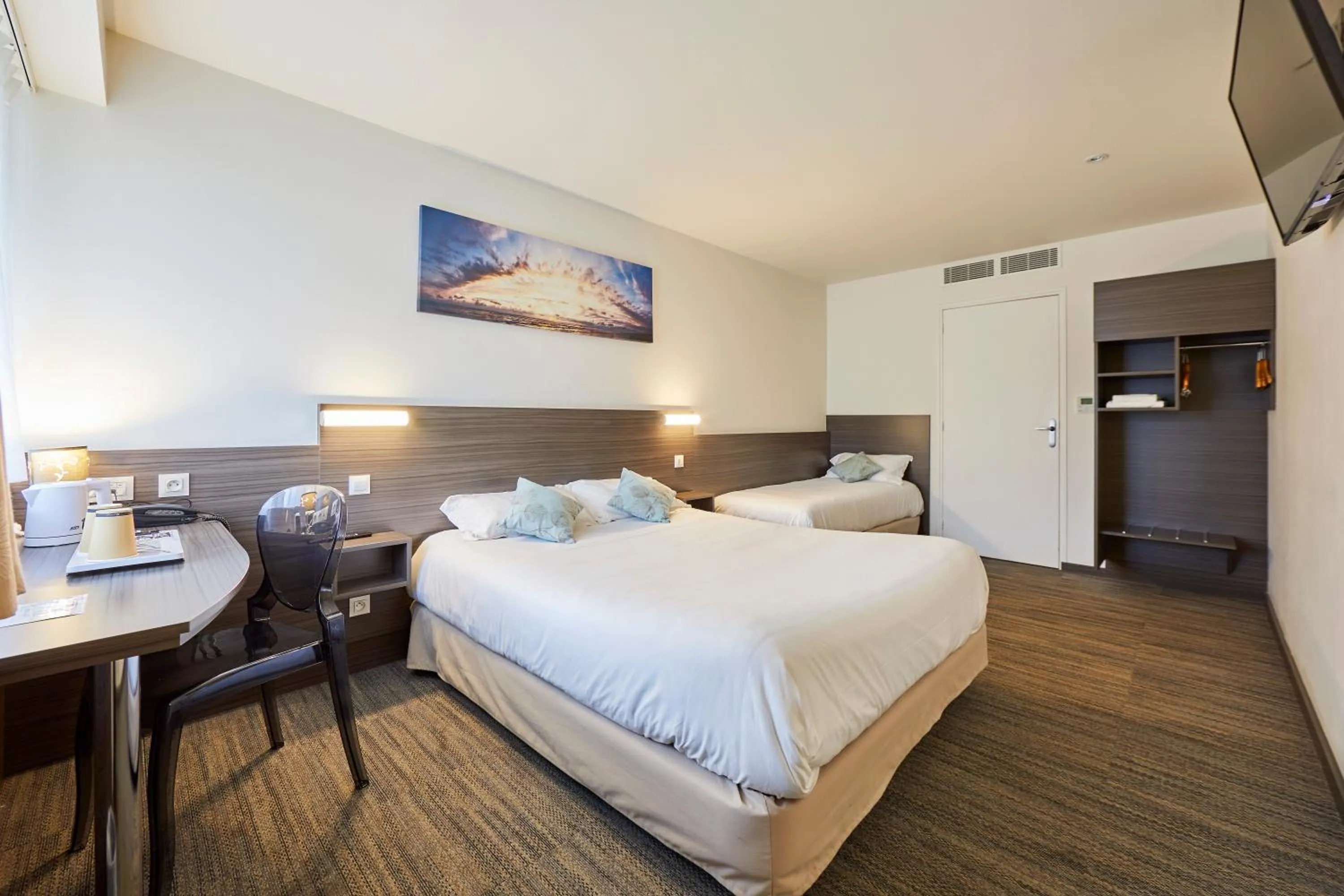 Bed in Hôtel Restaurant Bel Air Crevin - Axe Rennes Nantes