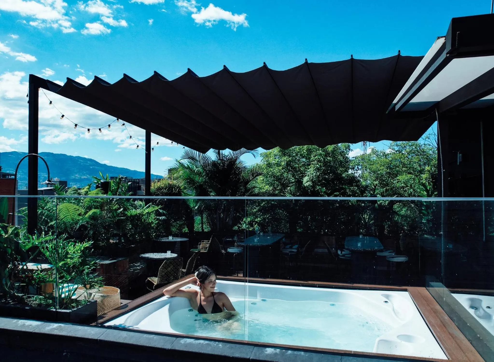 Hot Tub in Nomada Hotel Origen