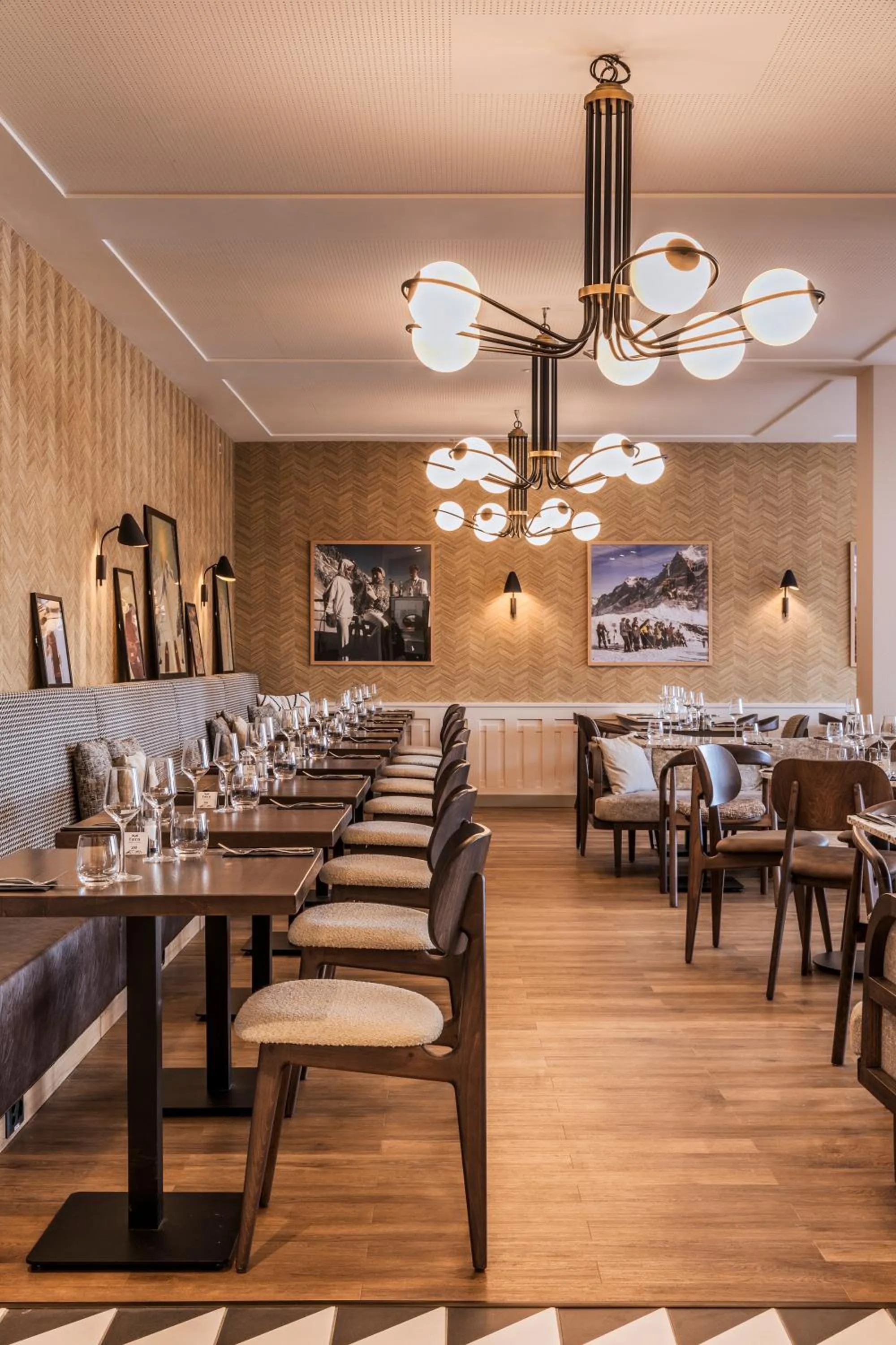 Restaurant/places to eat in Hotel Valaisia Crans Montana, a Faern Collection Resort