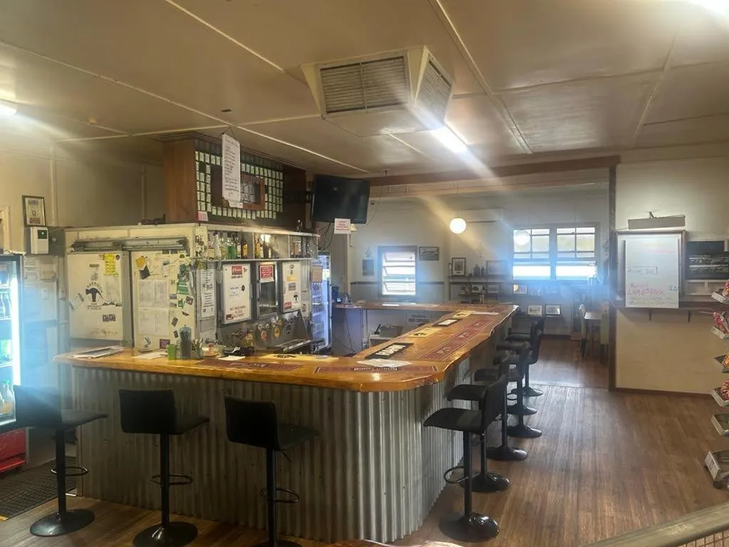 gundy pub & caravan park