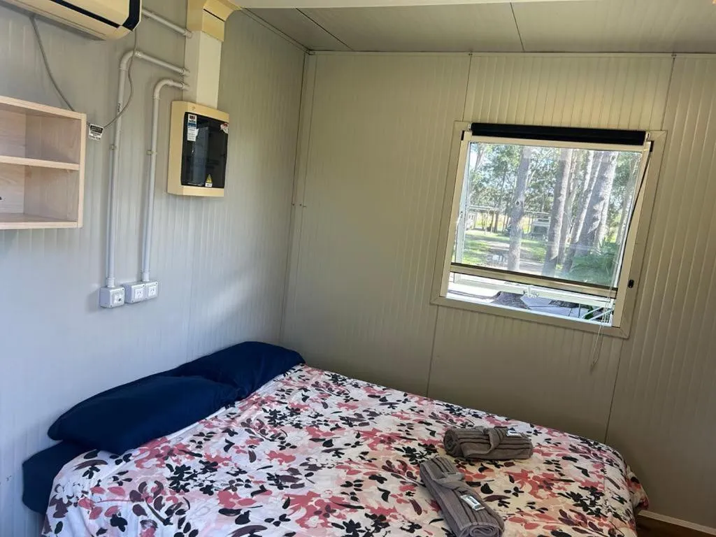 Bed in gundy pub & caravan park