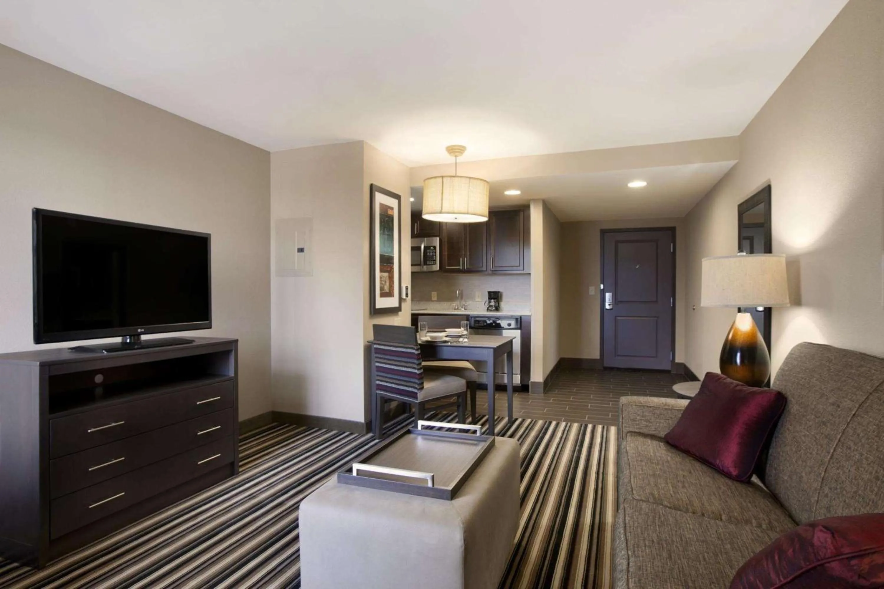 TV and multimedia in Homewood Suites by Hilton Columbus OSU, OH