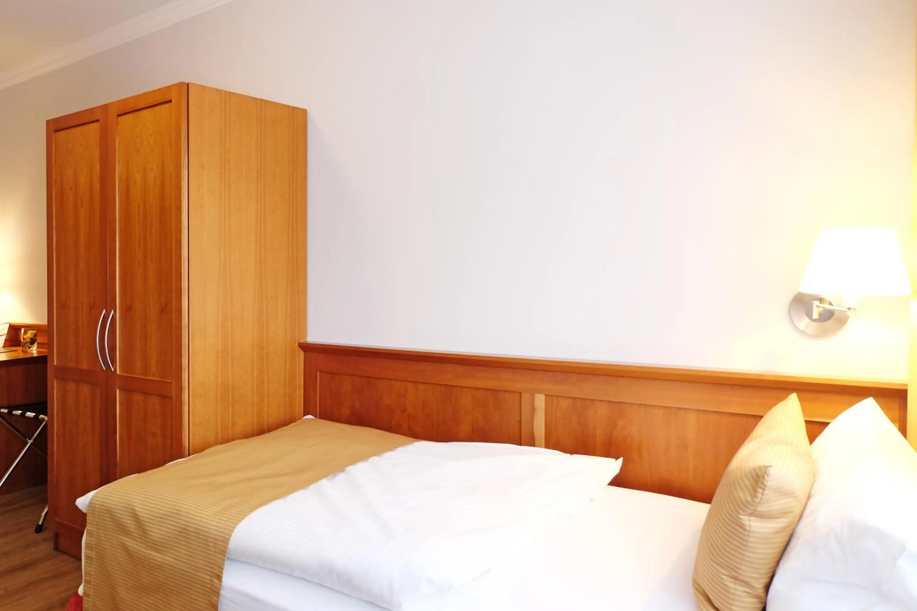 Bedroom, Bed in Hotel Mennicken