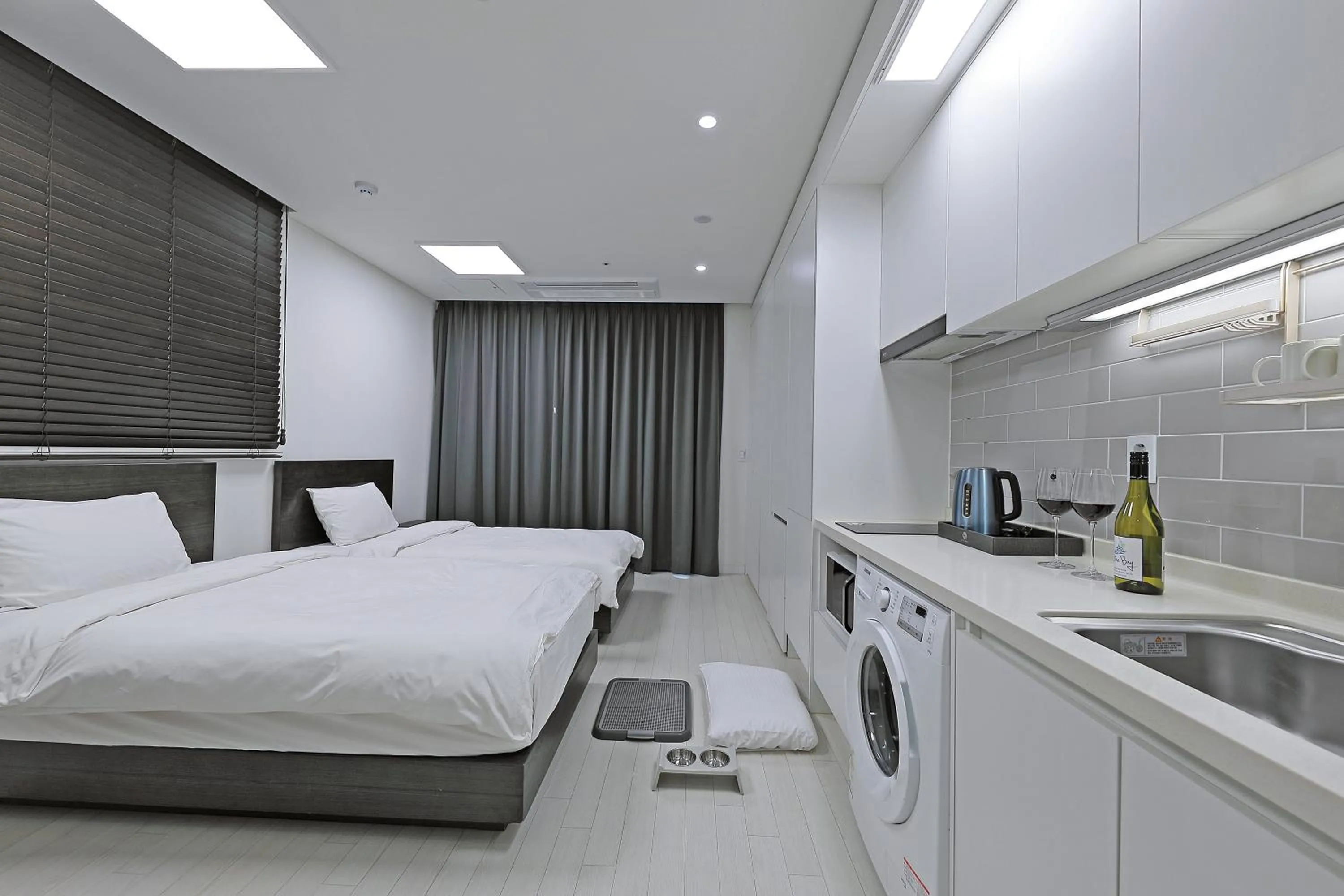 Bed in World Sky Residence Hotel