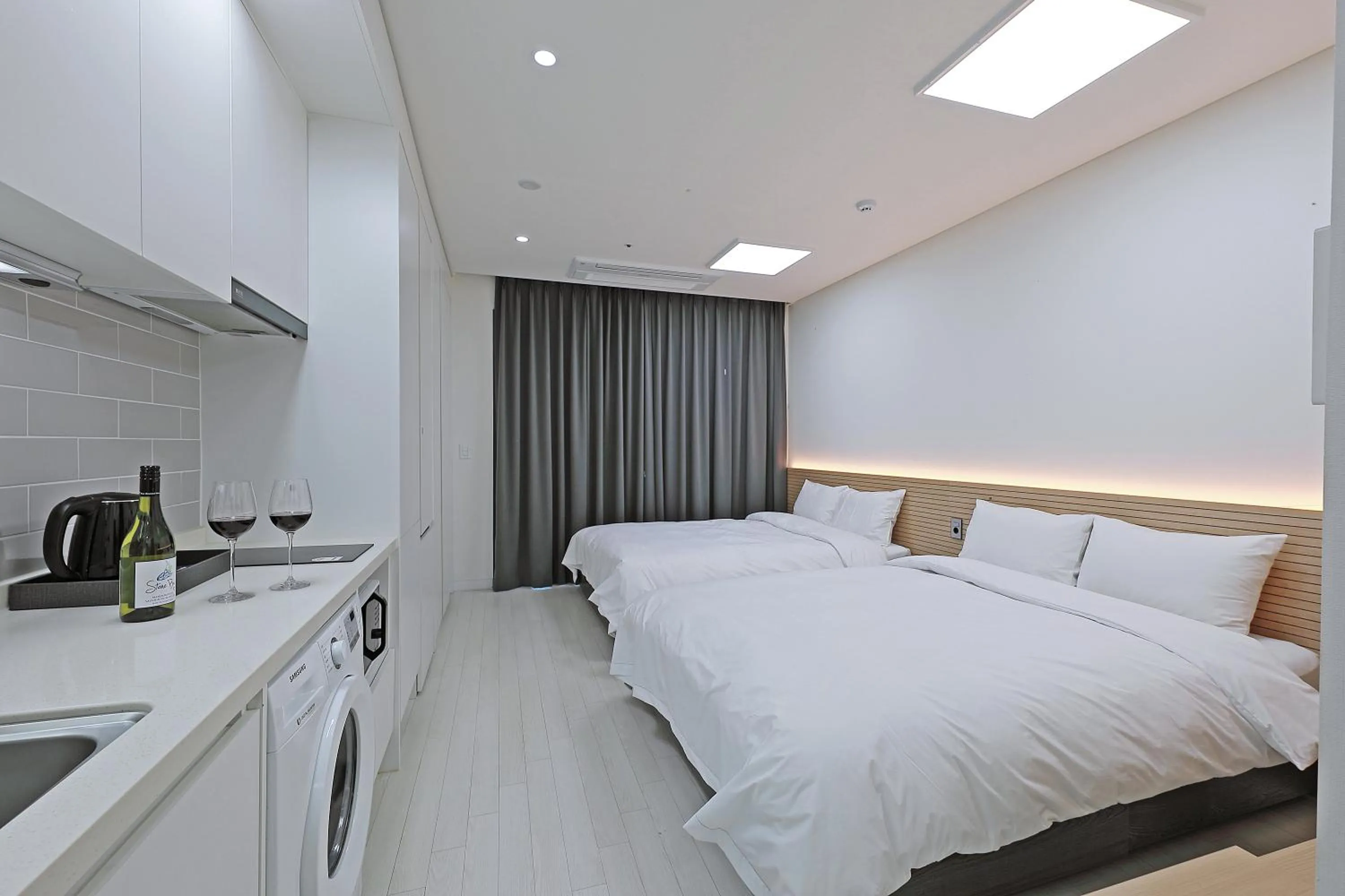 Bed in World Sky Residence Hotel