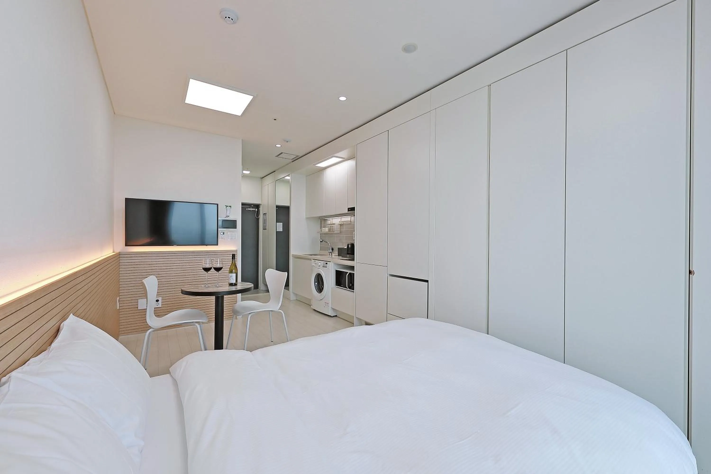 Bed in World Sky Residence Hotel