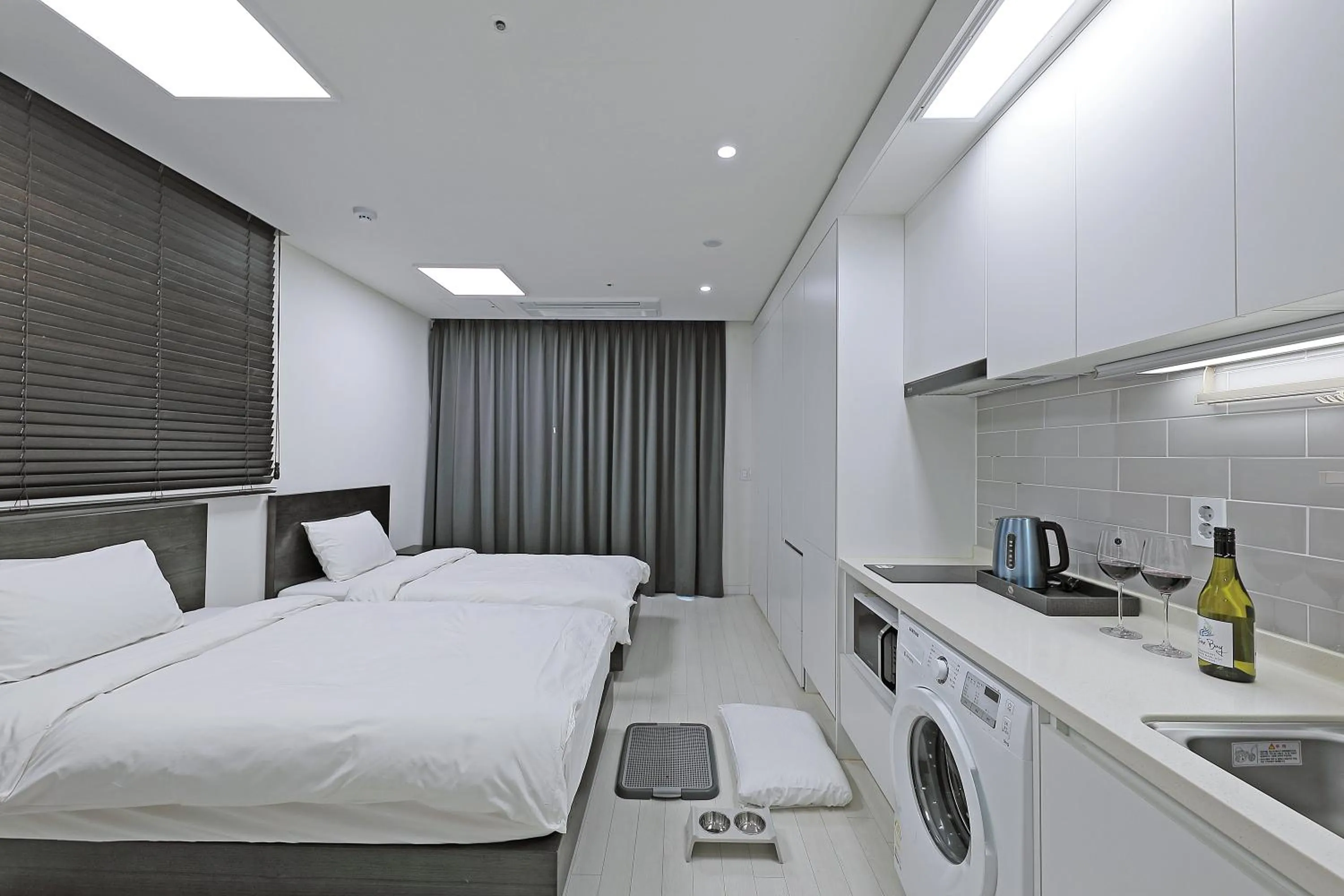 Bed in World Sky Residence Hotel