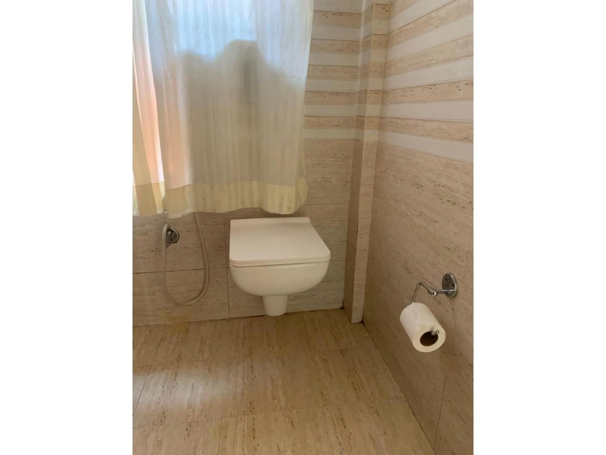 Bathroom in Hotel Ramanam