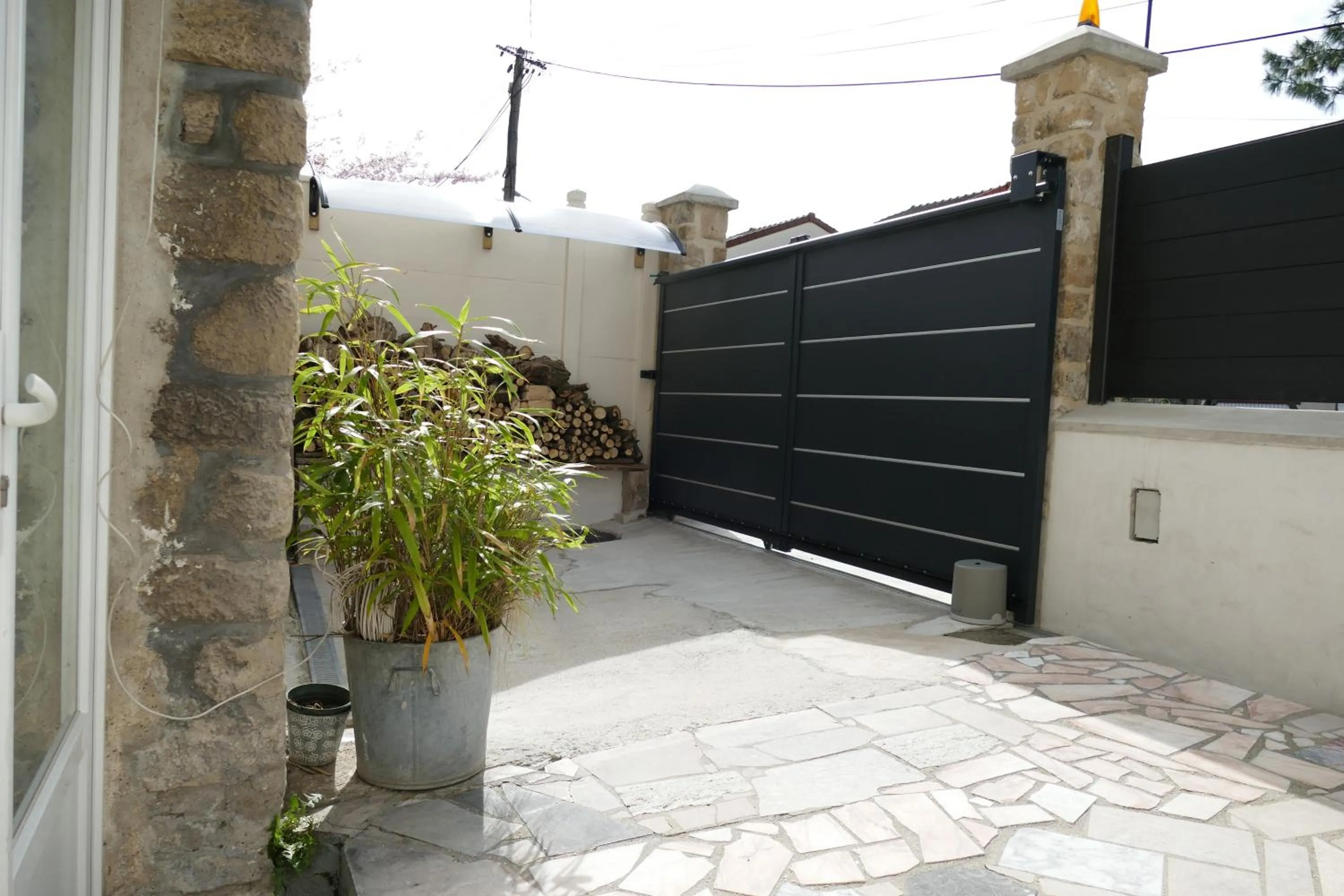 Patio in Chalet de Paris