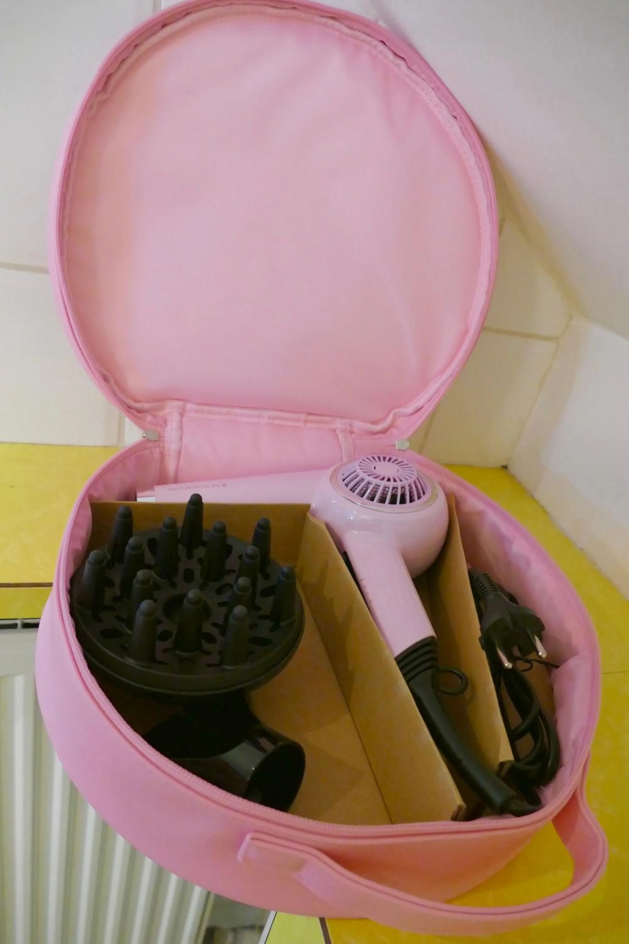 Decorative detail in Chalet de Paris