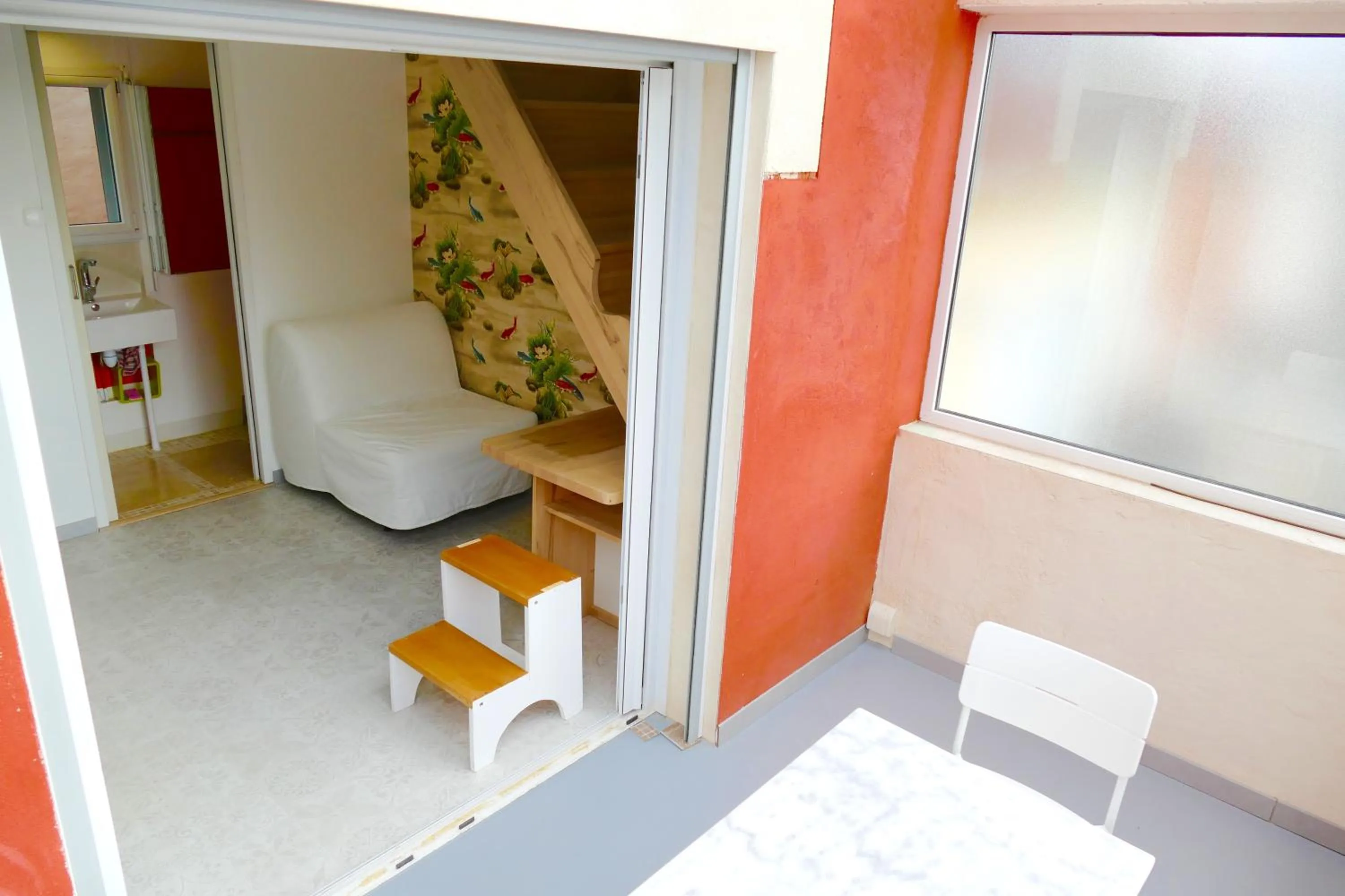 Seating area in Chalet de Paris