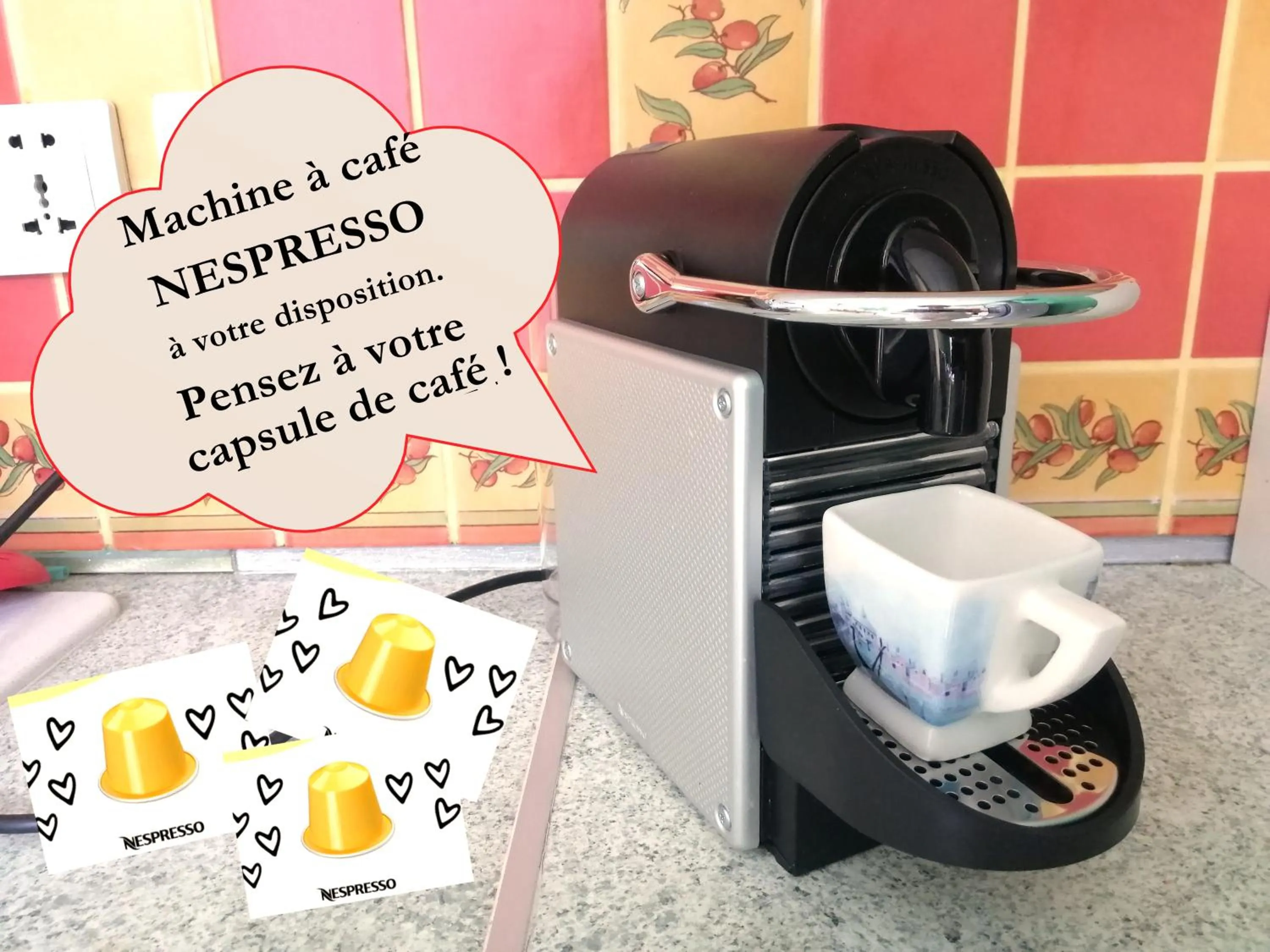 Coffee/tea facilities in Chalet de Paris