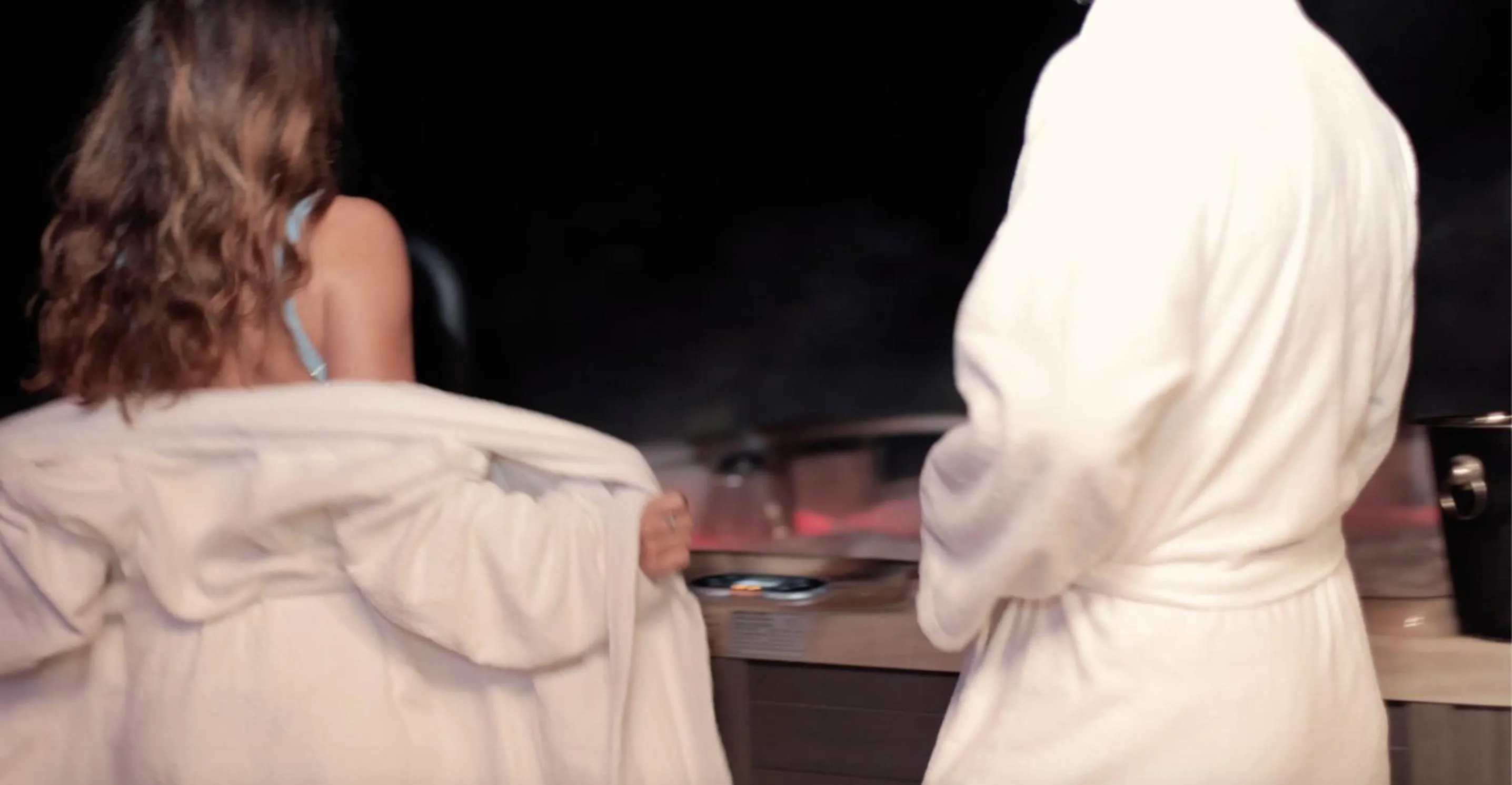 Hot Tub in Woodland Village Anzère