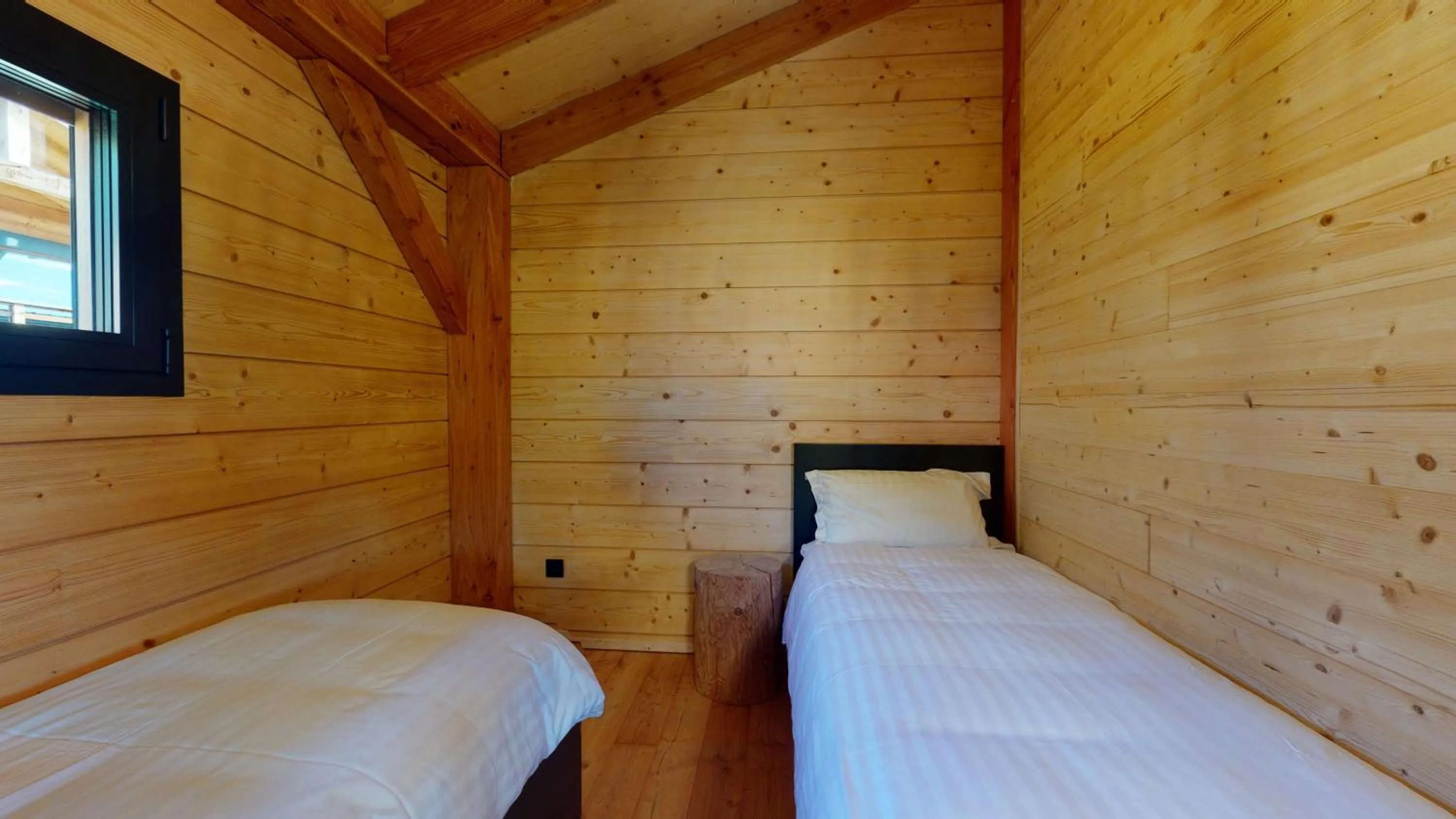 Bedroom, Bed in Woodland Village Anzère